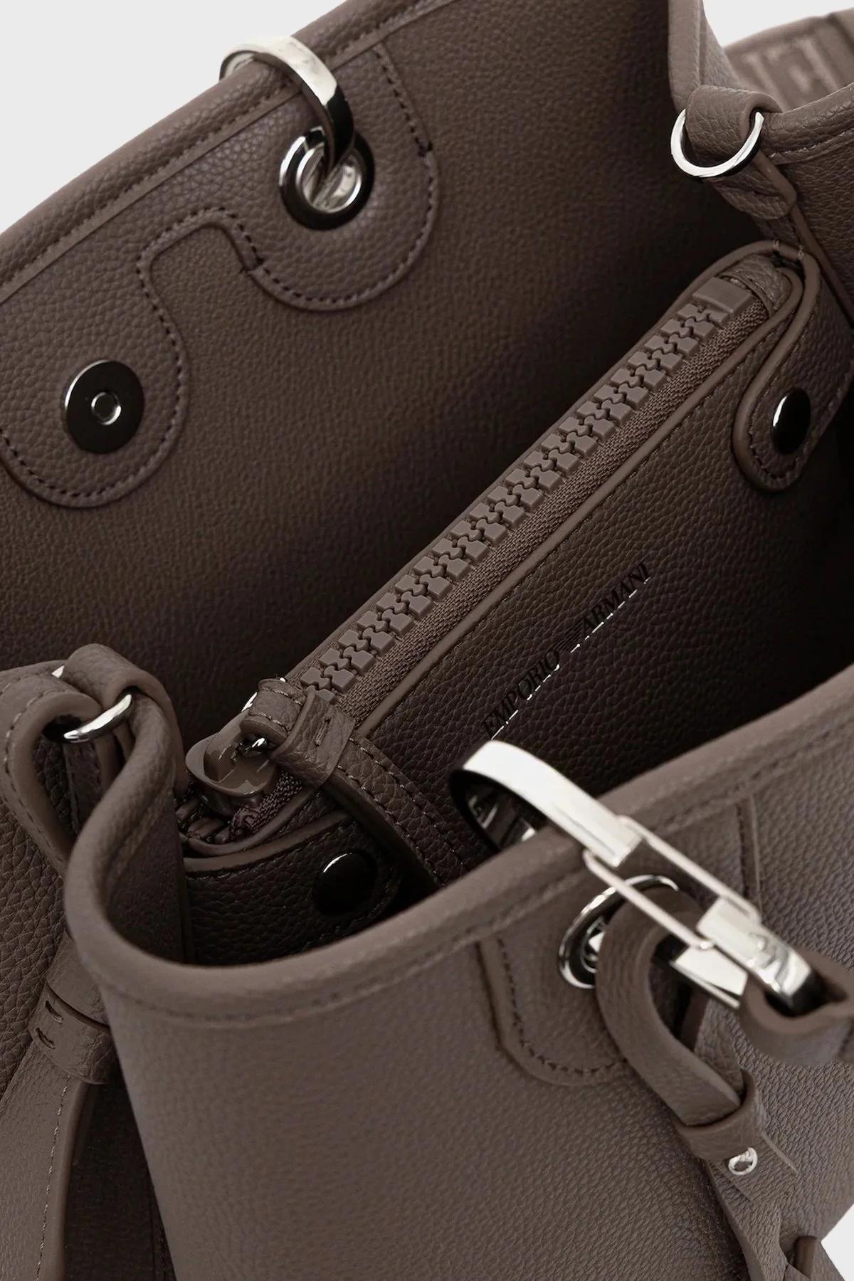 Emporio Armani Logolu Çıkarılabilir Askılı Bayan Çanta EW000361 AF12036 M1057 KAHVE - 3