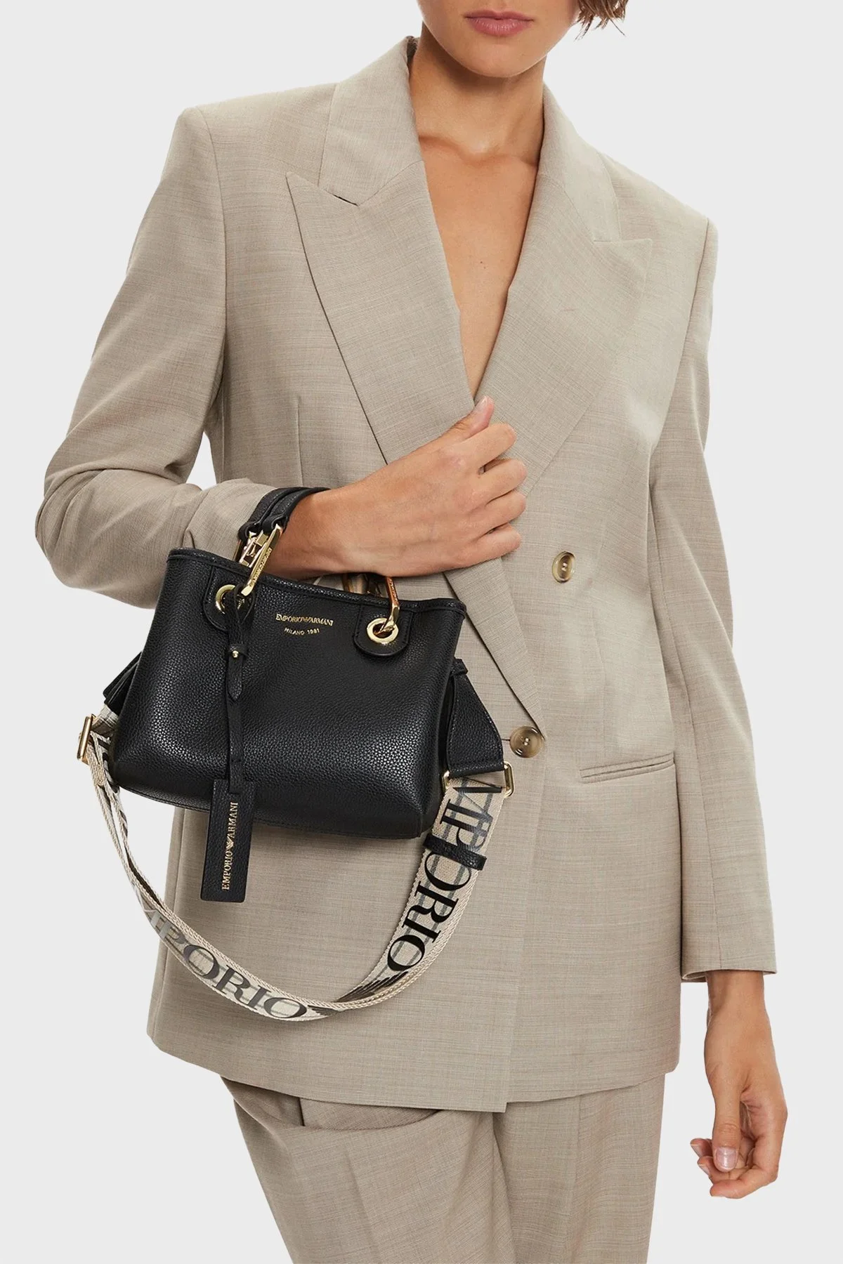 Emporio Armani Logolu Çıkarılabilir Askılı Bayan Çanta EW000382 AF12103 MC032 SİYAH-GOLD - 2