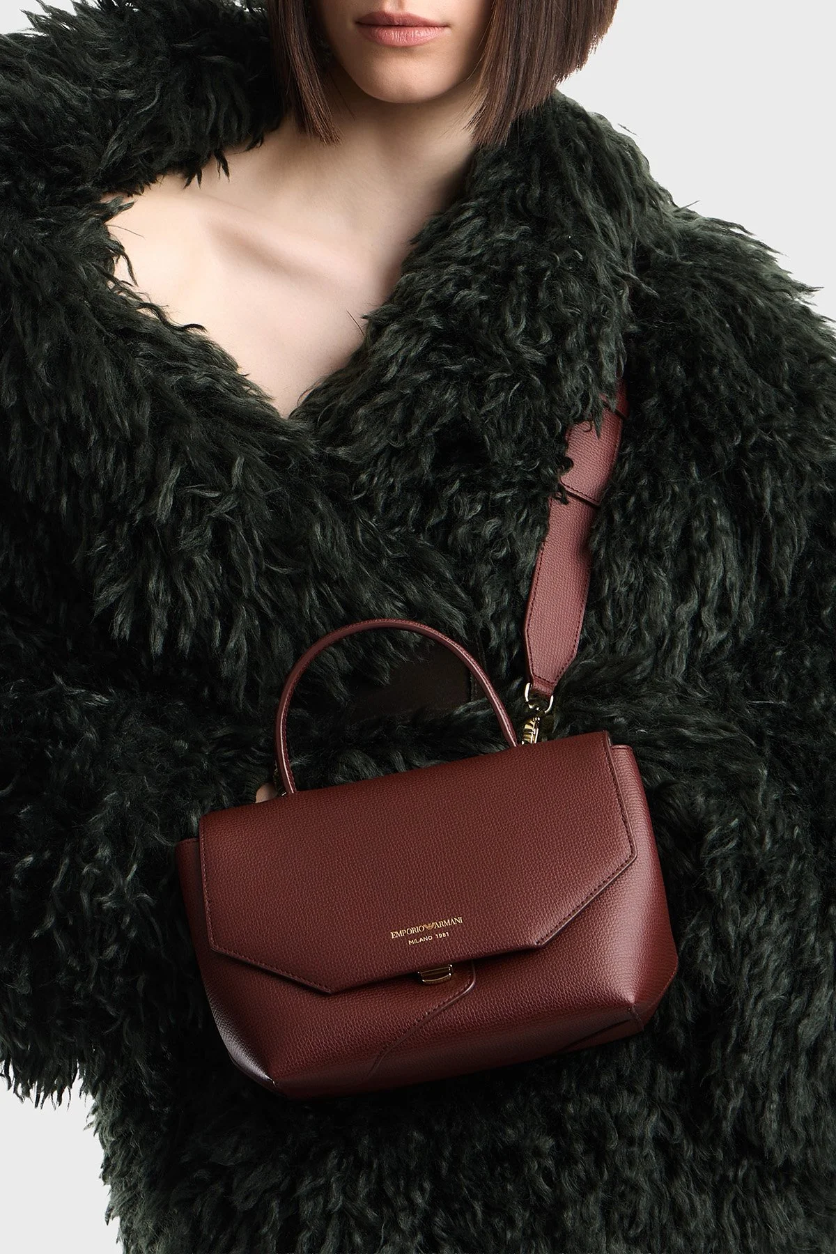 Emporio Armani Logolu Çıkarılabilir Askılı Kadın Çanta EW005672 AF29459 U6017 Bordo - 3