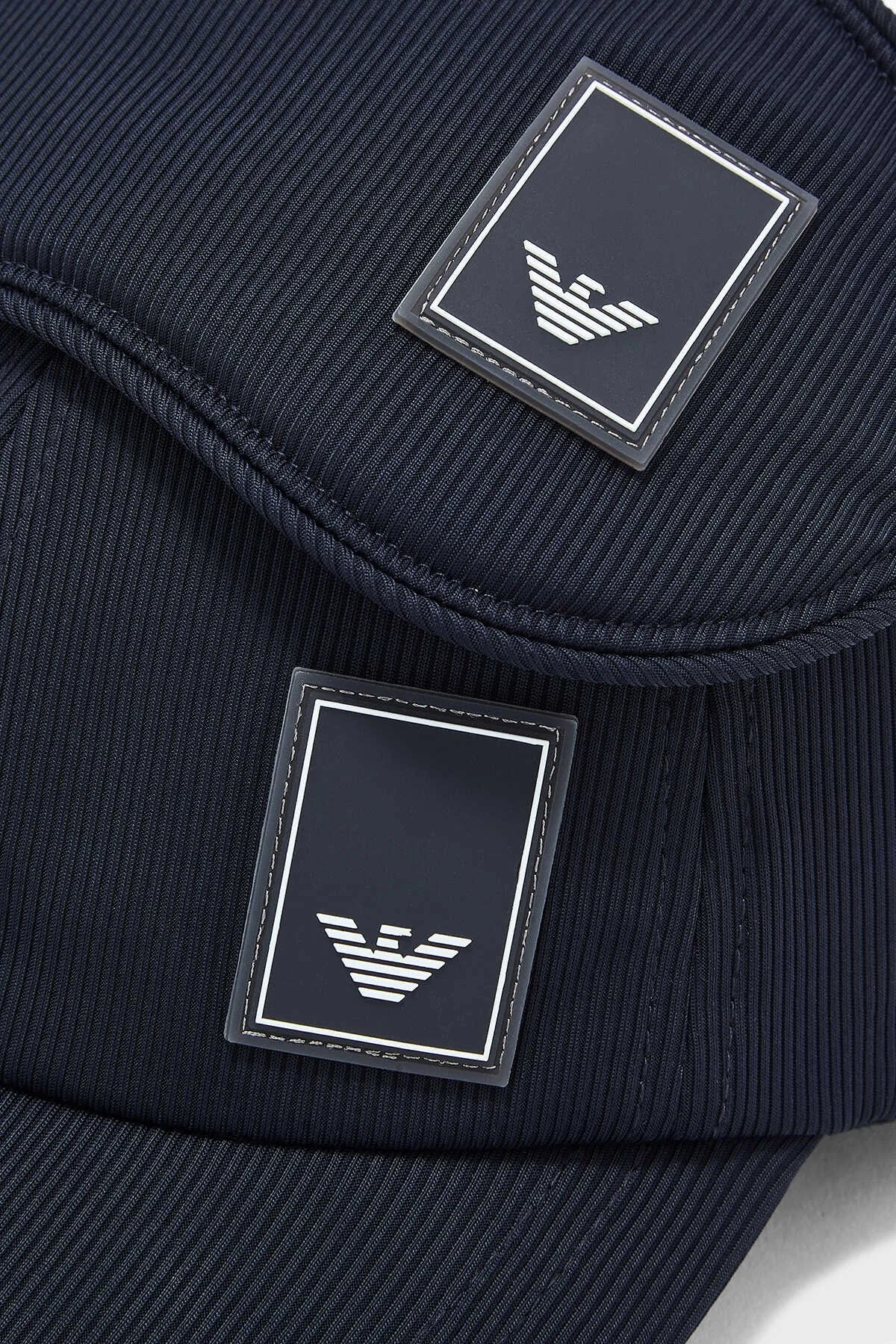 Emporio Armani Logolu Çıkarılabilir Maske Detaylı Erkek Şapka EM004940 AF22391 UB118 LACİVERT - 4