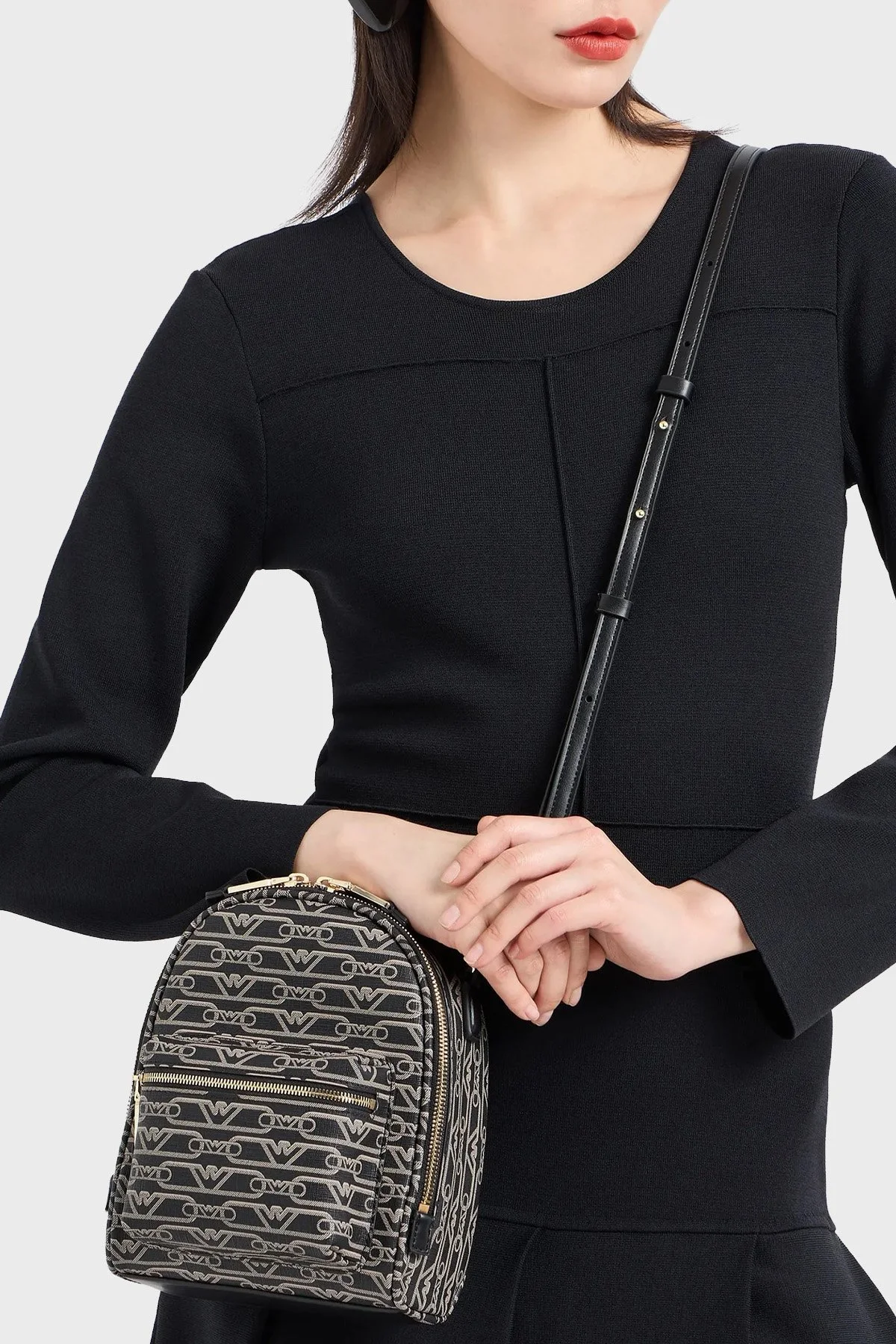 Emporio Armani Logolu Çıkarılabilir Omuz Askılı Kadın Çanta EW000358 AF11951 FC033 SİYAH-EKRU - 2