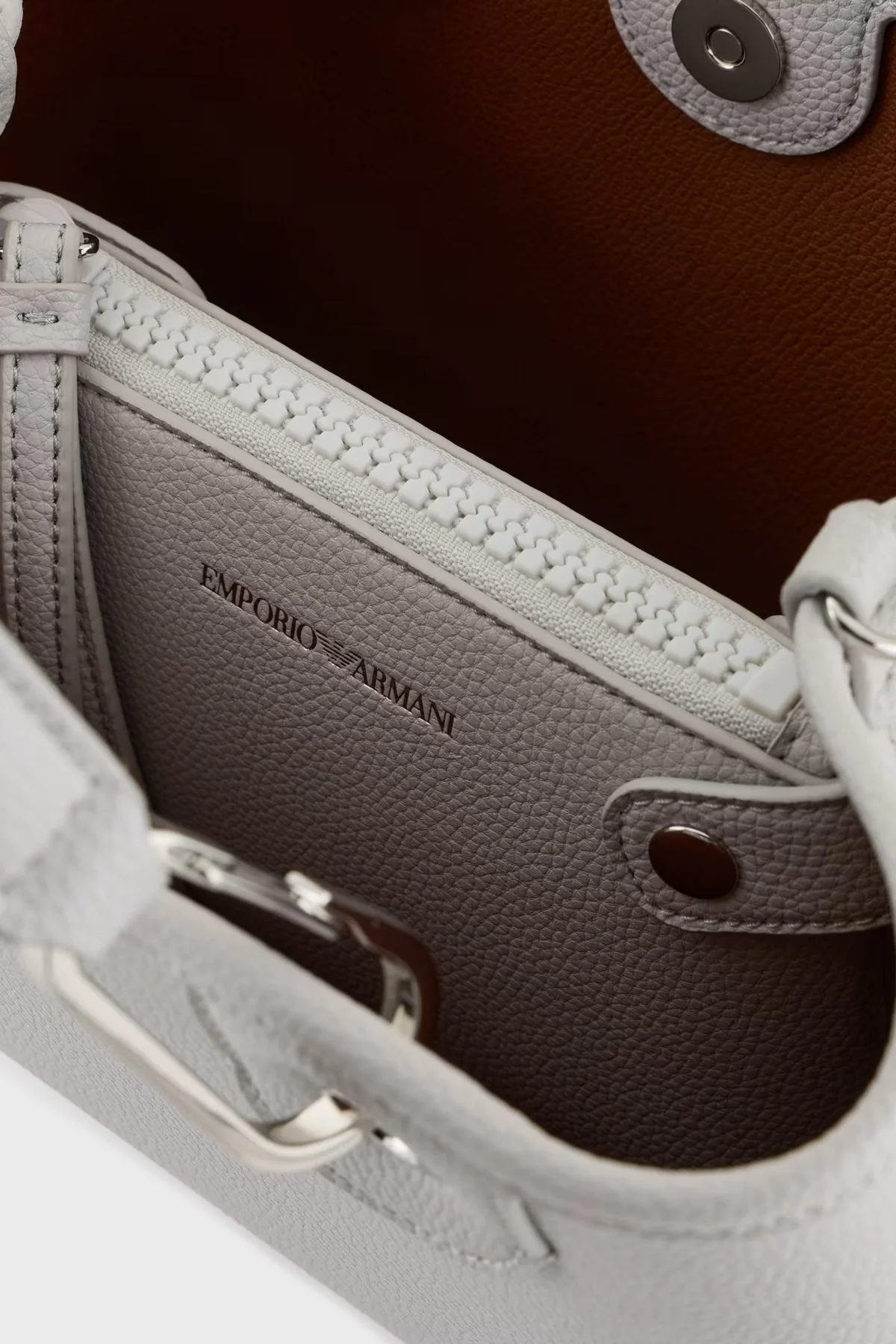 Emporio Armani Logolu Çıkarılabilir Omuz Askılı Bayan Çanta EW000361 AF12036 M8118 LACİVERT - 11