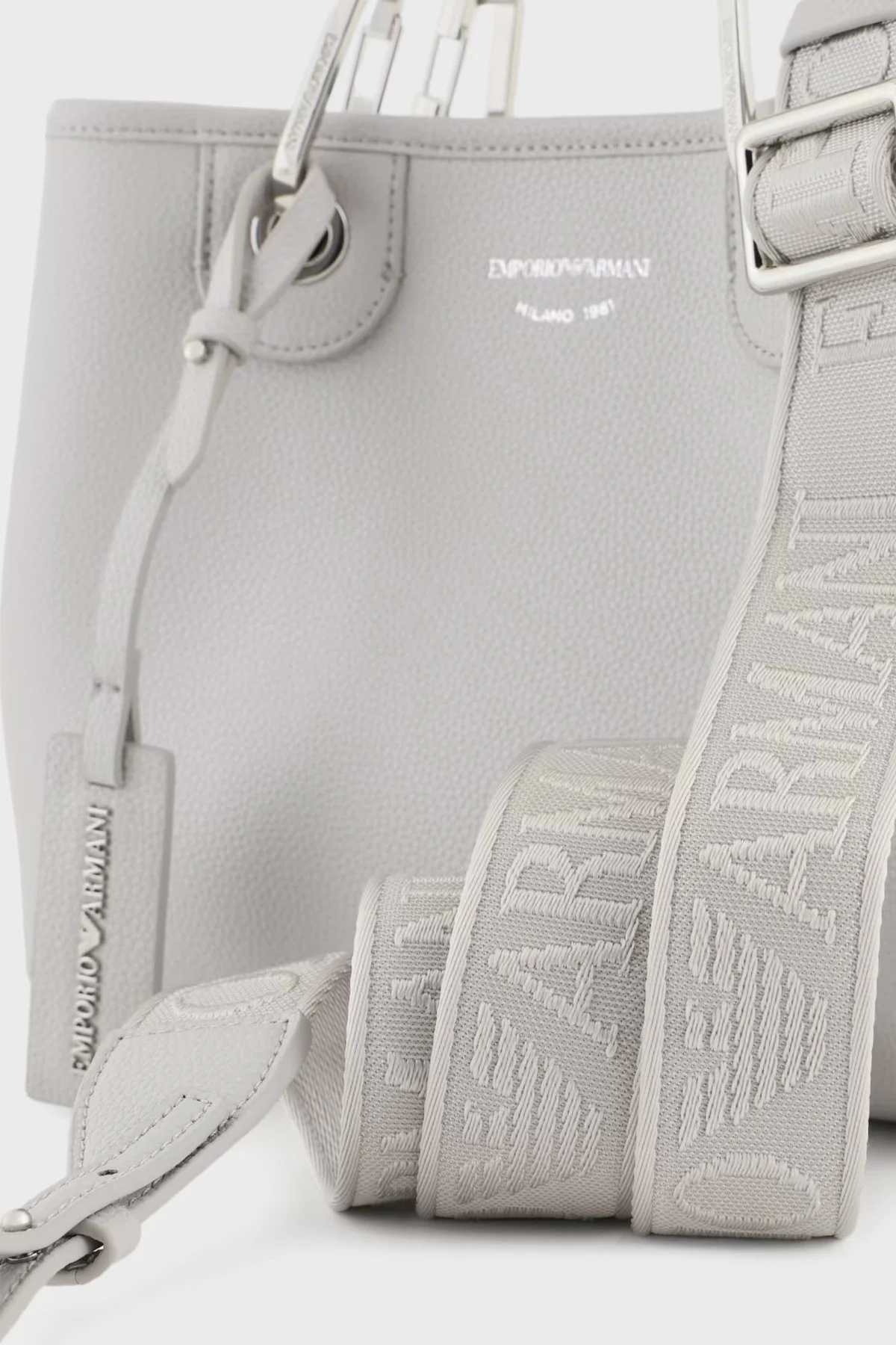 Emporio Armani Logolu Çıkarılabilir Omuz Askılı Bayan Çanta EW000361 AF12036 M8118 LACİVERT - 12