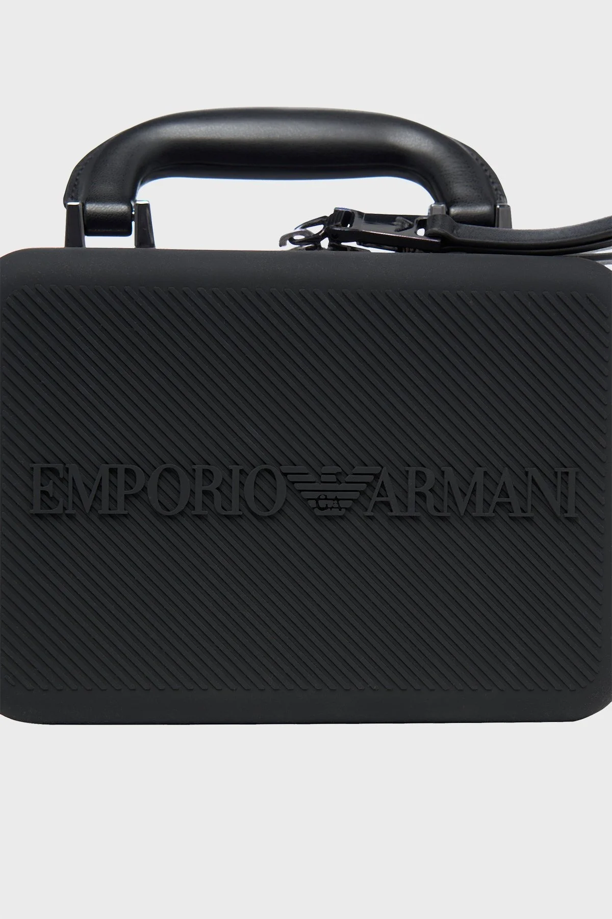 Emporio Armani Logolu Çıkarılabilir Omuz Askılı Erkek Çanta Y4M429 YQ81I 80001 SİYAH - 3