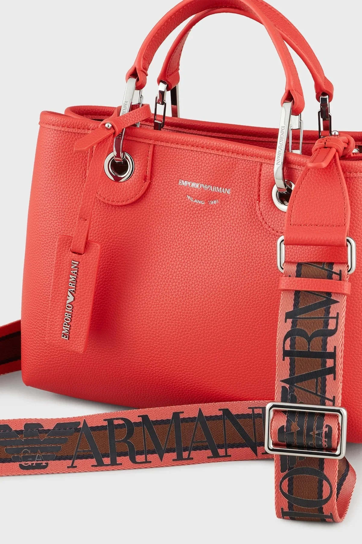 Emporio Armani Logolu Çıkartılabilir Omuz Askılı Bayan Çanta Y3D166 YFO5E 87795 KIRMIZI - 6