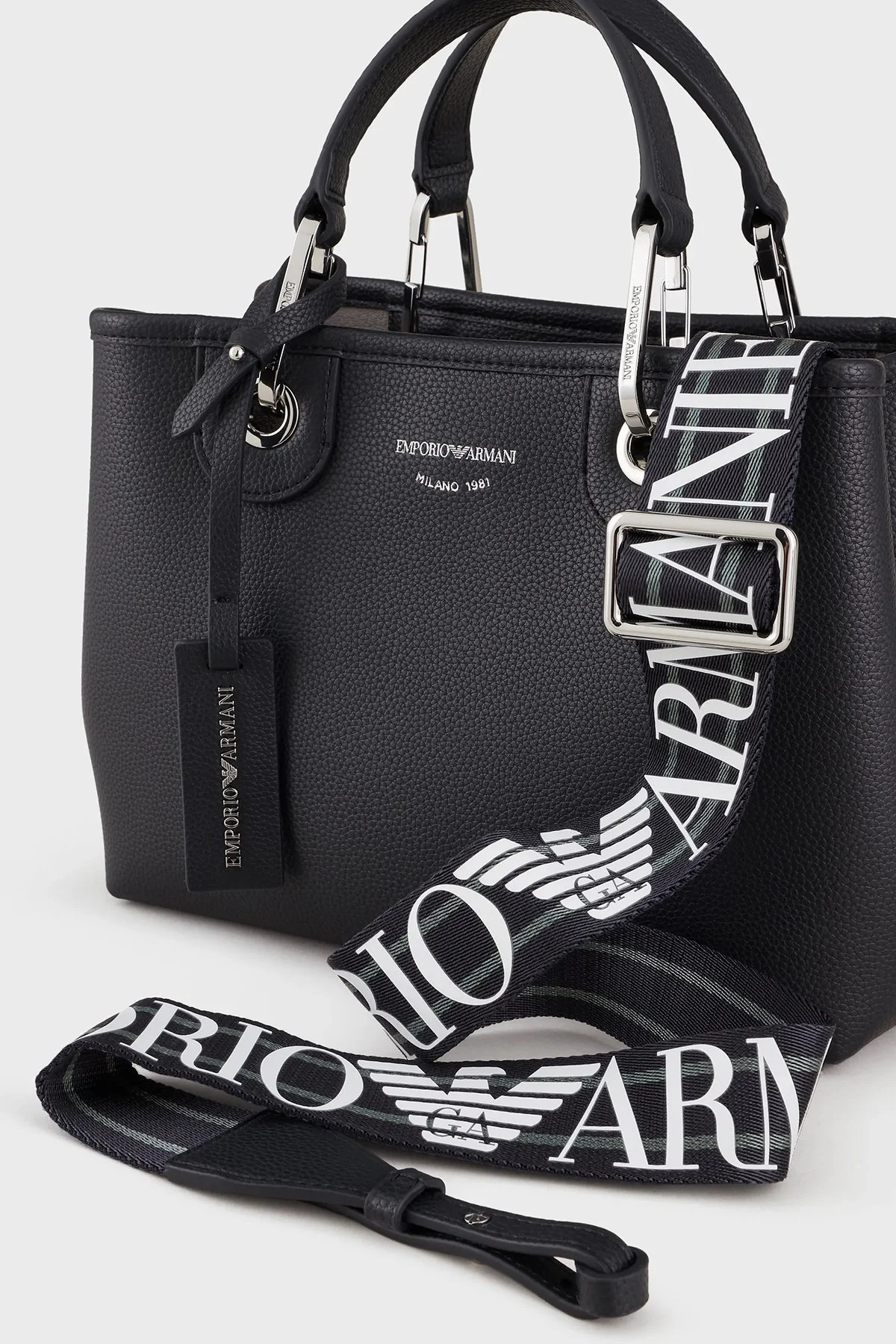 Emporio Armani Logolu Çıkartılabilir Omuz Askılı Bayan Çanta Y3D166 YFO5E 89374 LACİVERT - 5