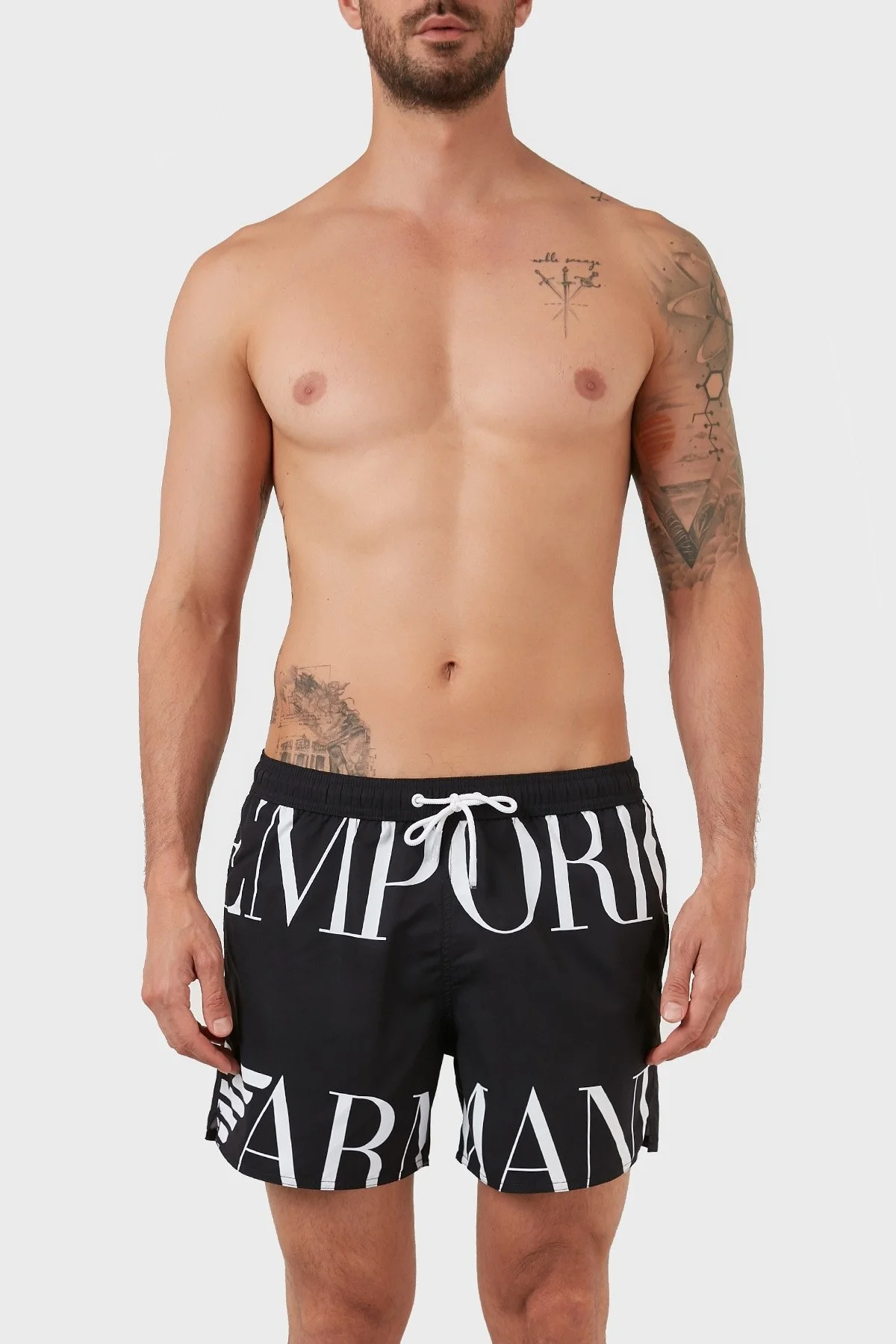 Emporio Armani Logolu Deniz Şortu Regular Fit Belden Bağlamalı Erkek Mayo Short S 211740 2R424 08221 SİYAH-BEYAZ - 1