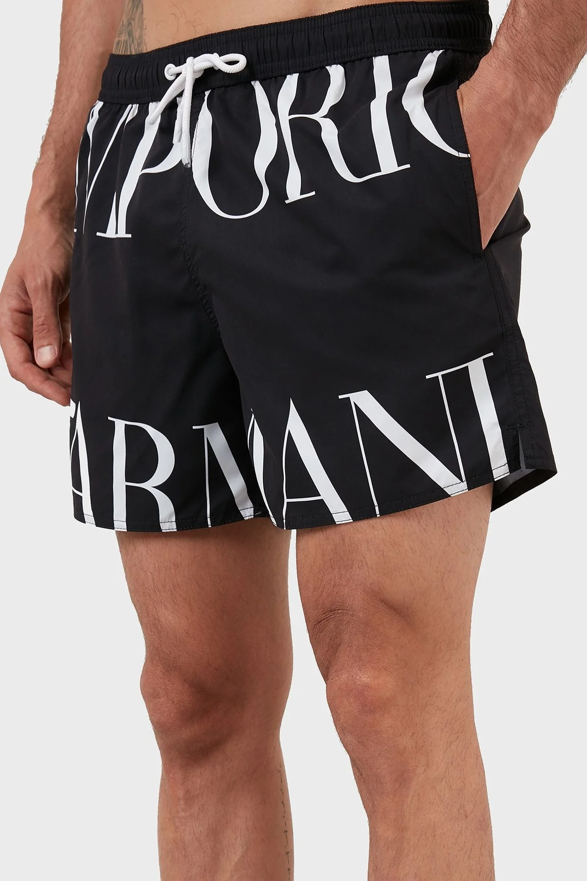 Emporio Armani Logolu Deniz Şortu Regular Fit Belden Bağlamalı Erkek Mayo Short S 211740 2R424 08221 SİYAH-BEYAZ - 3