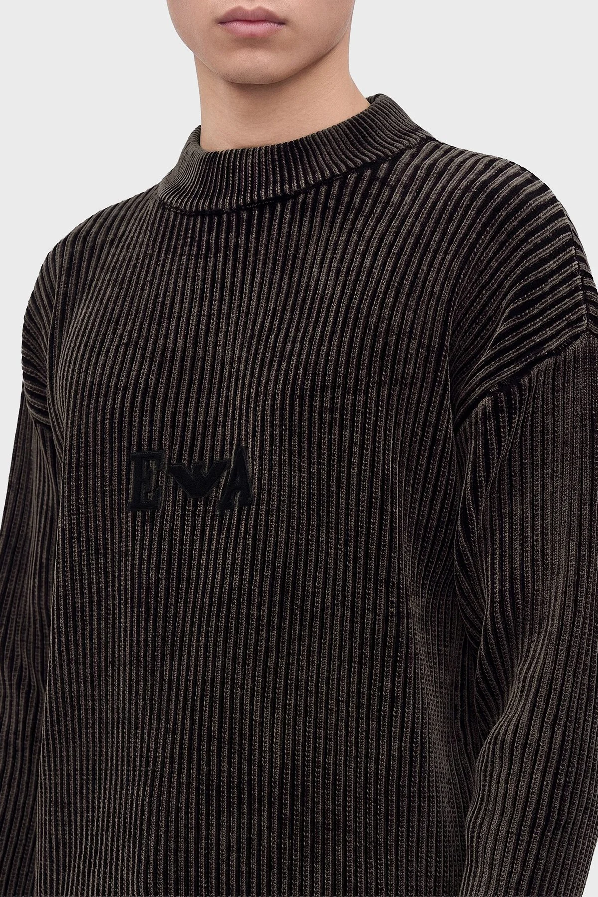 Emporio Armani Logolu Dik Yaka Erkek Kazak EM006450 AF29845 F6008 Kahve - 4