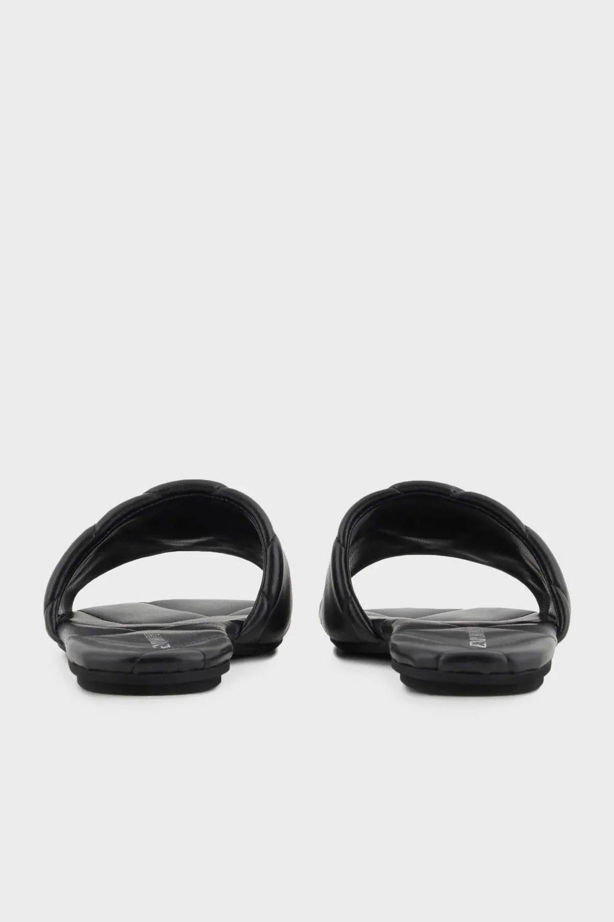 Emporio Armani Logolu Düz Bayan Terlik X3P826 XF770 00002 SİYAH - 10