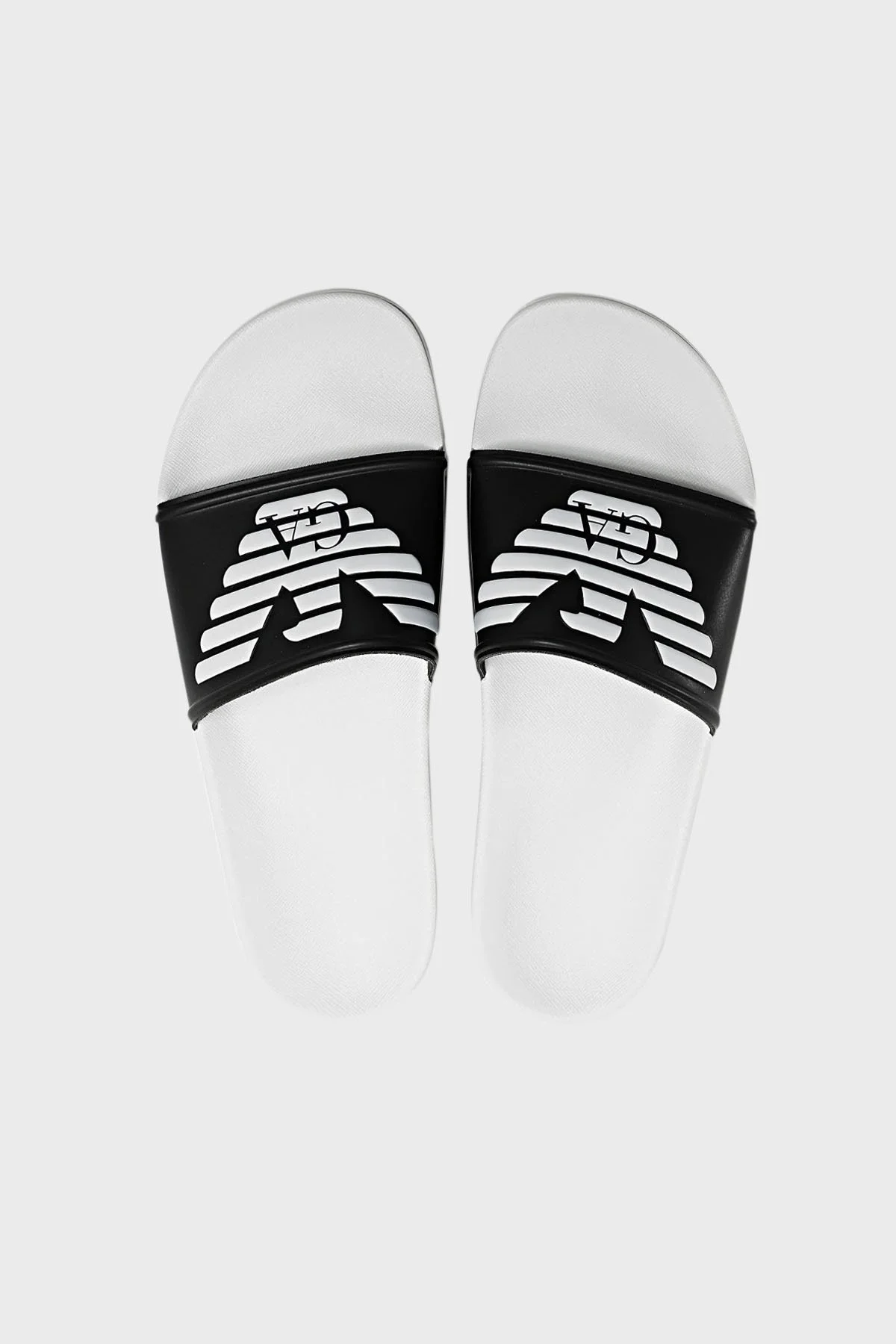 Emporio Armani Logolu Düz Unisex Terlik XVPS04 XN747 D850 SİYAH-BEYAZ - 3