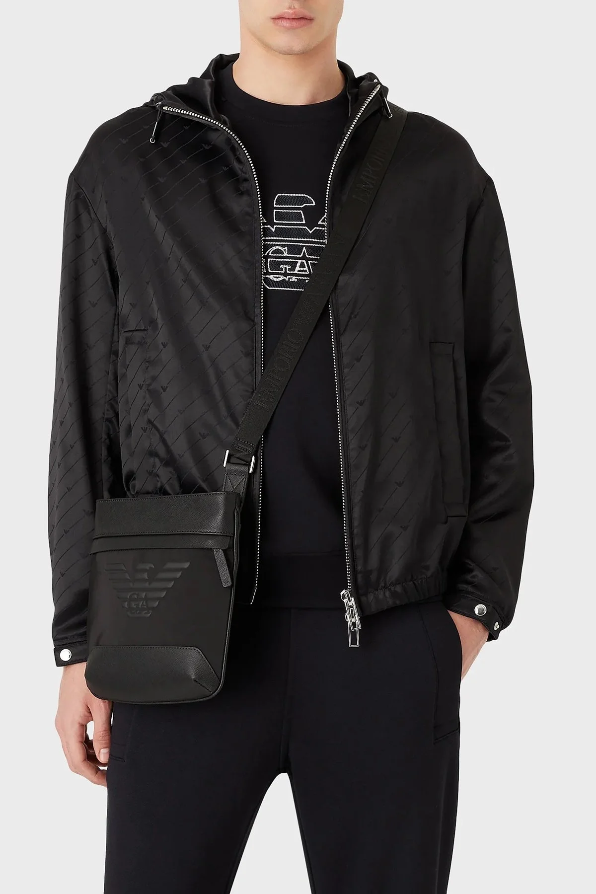 Emporio Armani Logolu Erkek Çanta Y4M185 Y154J 81073 SİYAH - 2