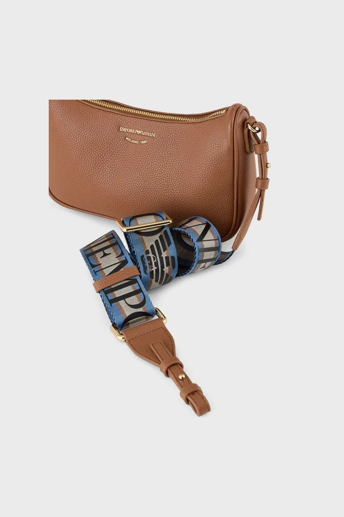 Emporio Armani Logolu Fermuarlı Ayarlanabilir Askılı Bayan Çanta Y3H293 YFO5B 80570 TABA - 5