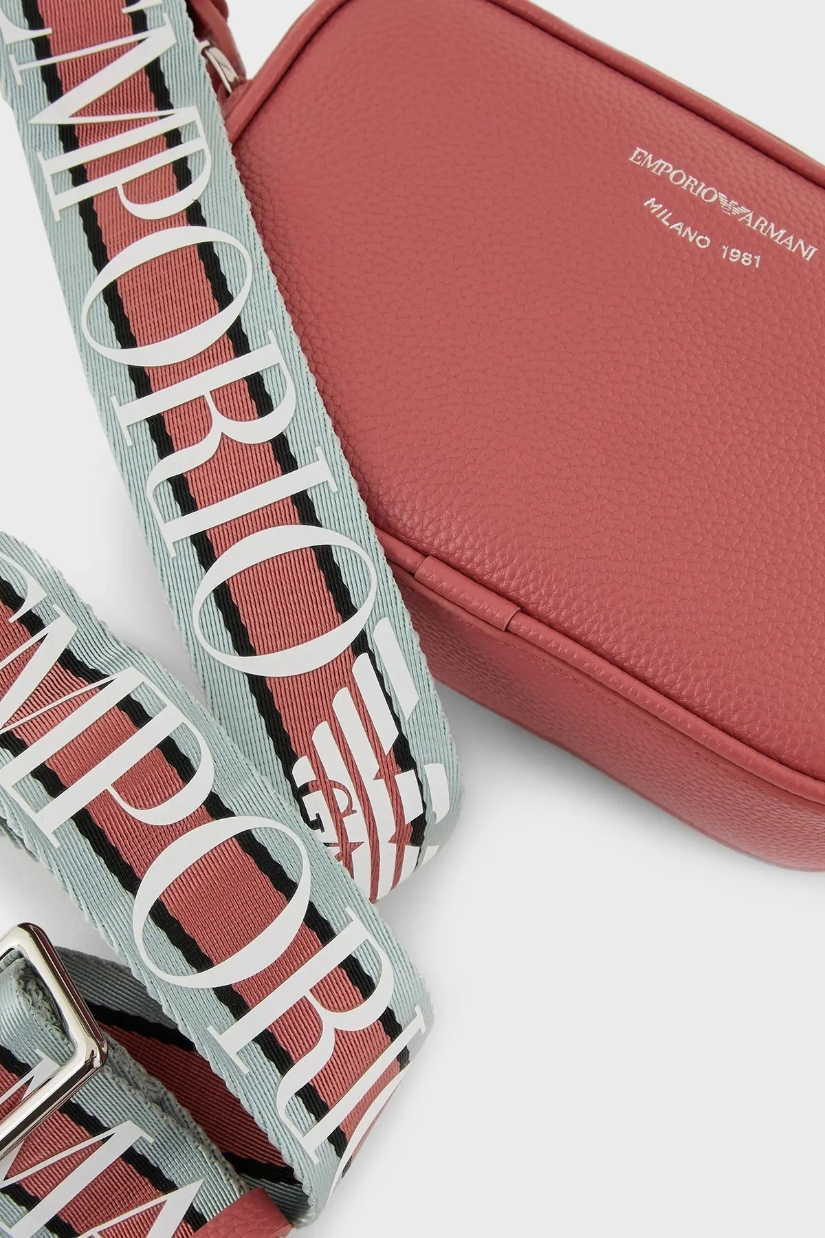 Emporio Armani Logolu Fermuarlı Bayan Çanta Y3H276 YFO5E 80654 GÜL KURUSU - 5