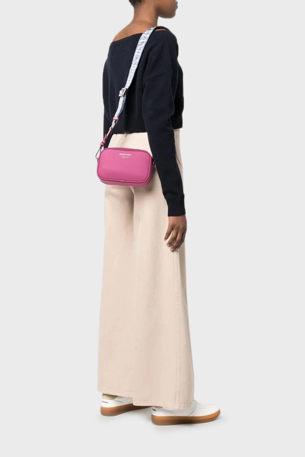 Emporio Armani Logolu Fermuarlı Bayan Çanta Y3H276 YFO5E 88308 FUŞYA - 2