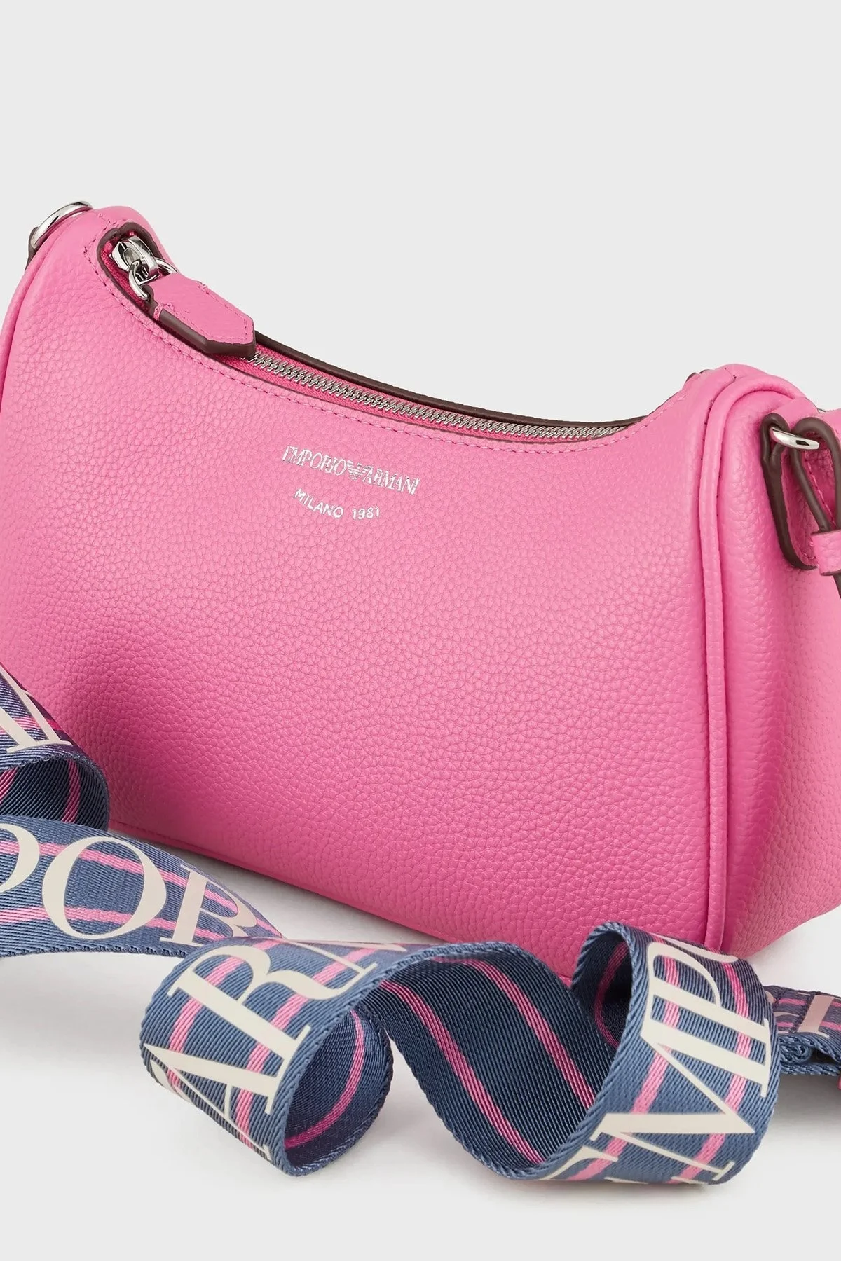 Emporio Armani Logolu Fermuarlı Bayan Çanta Y3H293 YFO5E 88308 FUŞYA - 3