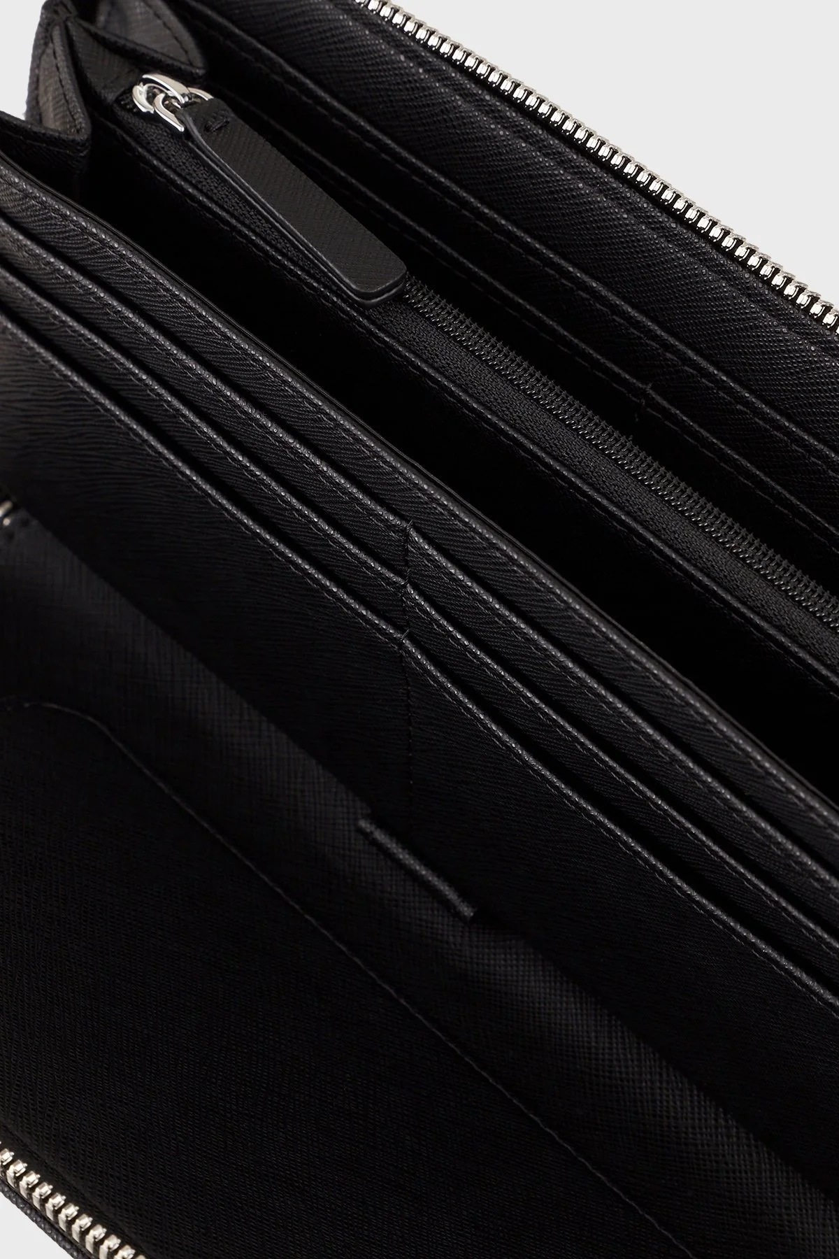 Emporio Armani Logolu Fermuarlı Büyük Erkek Cüzdan Y4R169 Y138E 81072 SİYAH - 3