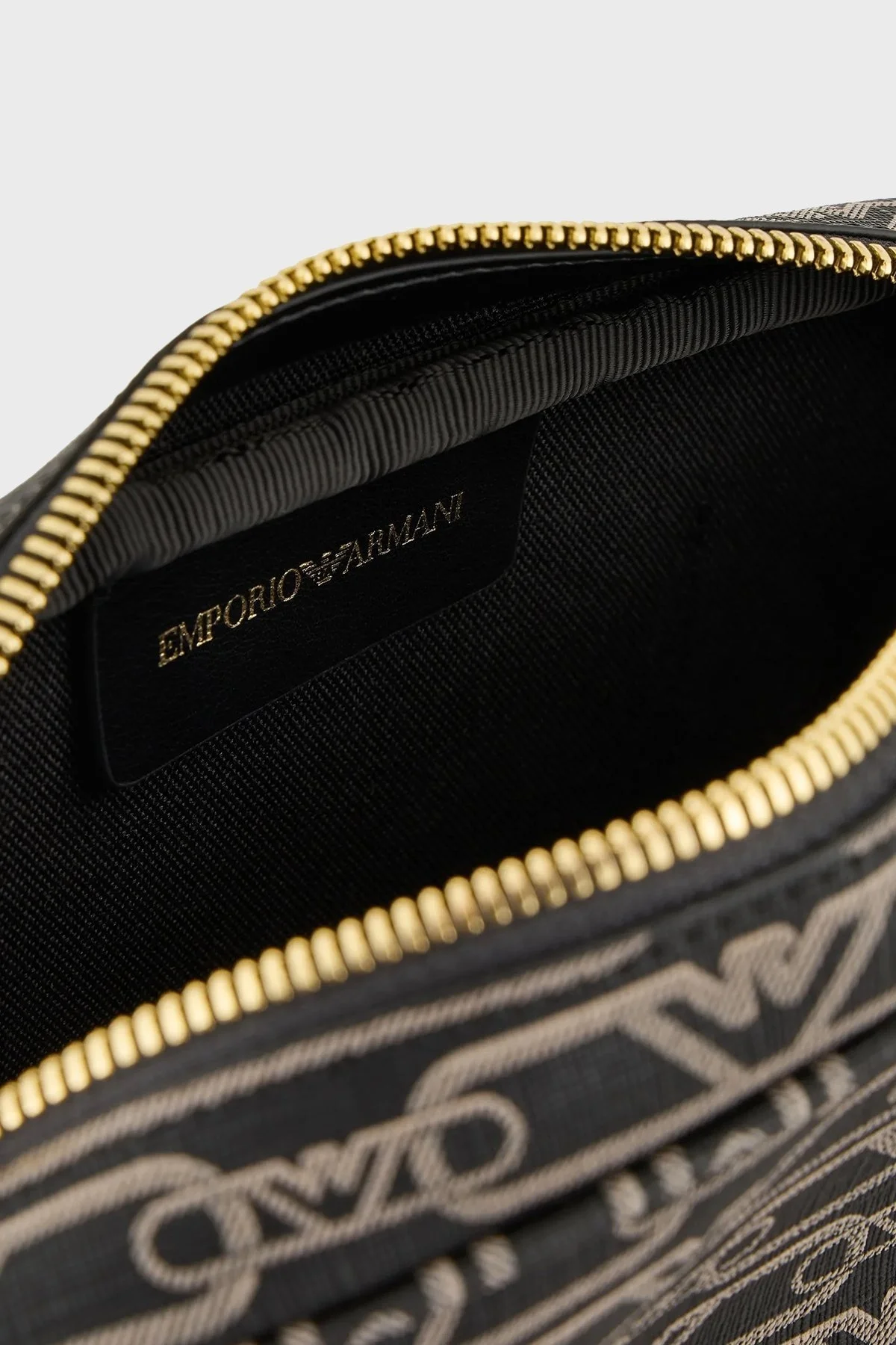 Emporio Armani Logolu Fermuarlı Çıkarılabilir Omuz Askılı Bayan Çanta EW000537 AF11951 FC033 SİYAH-EKRU - 5