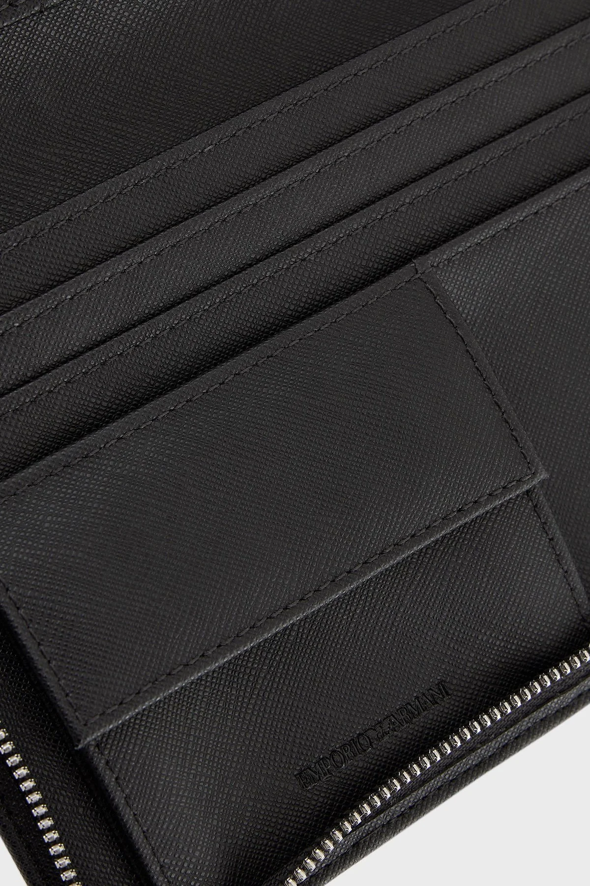 Emporio Armani Logolu Fermuarlı Erkek Cüzdan EM000987 AF13805 UC001 SİYAH - 14