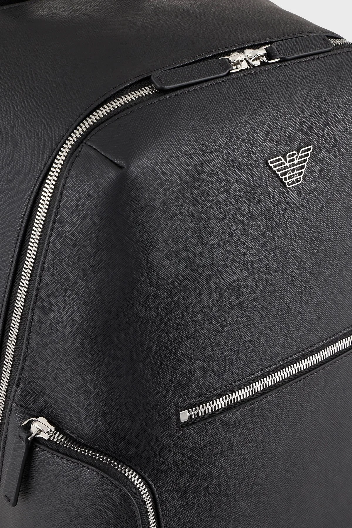 Emporio Armani Logolu Fermuarlı Erkek Sırt Çantası Y4O409 Y138E 81072 SİYAH - 6