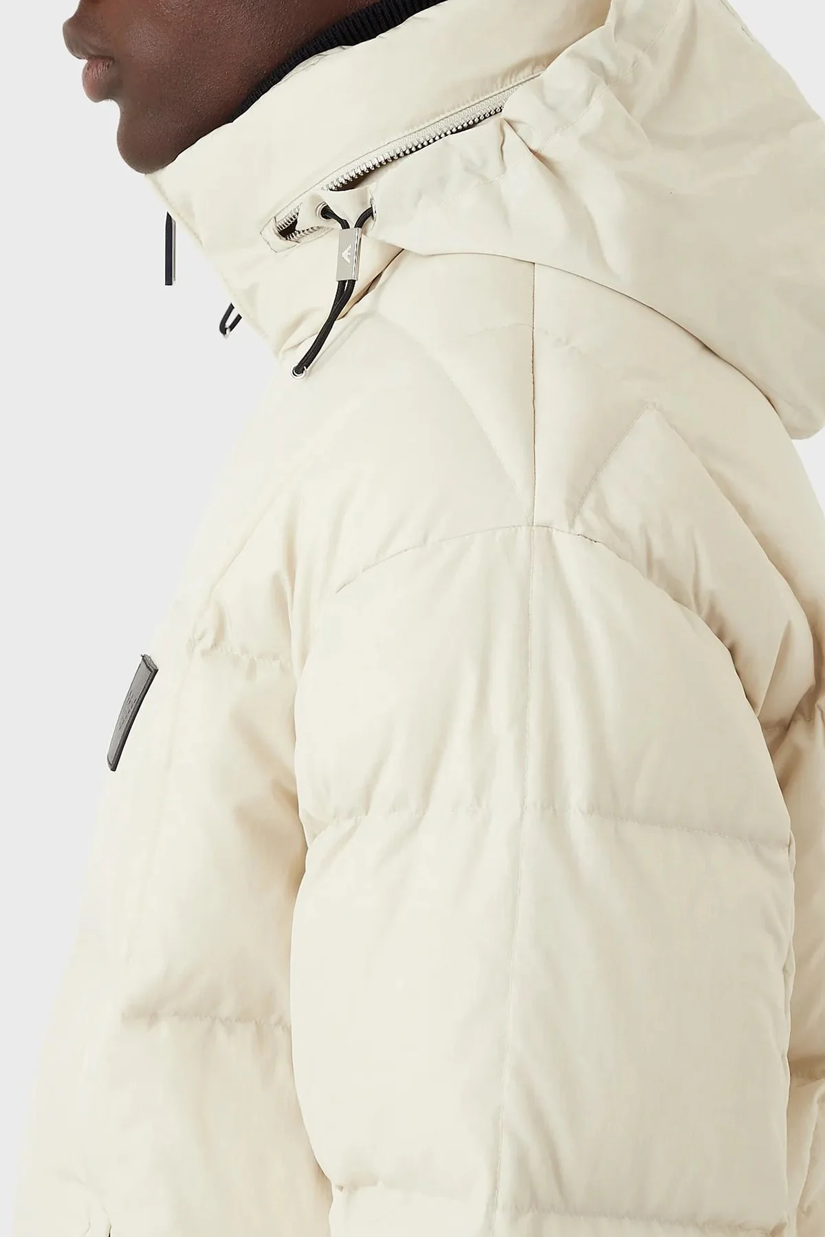 Emporio Armani Su ve Rüzgar Geçirmez Regular Fit Gizli Kapüşonlu Erkek Mont 6L1BS4 1NNLZ 0101 BEYAZ - 5