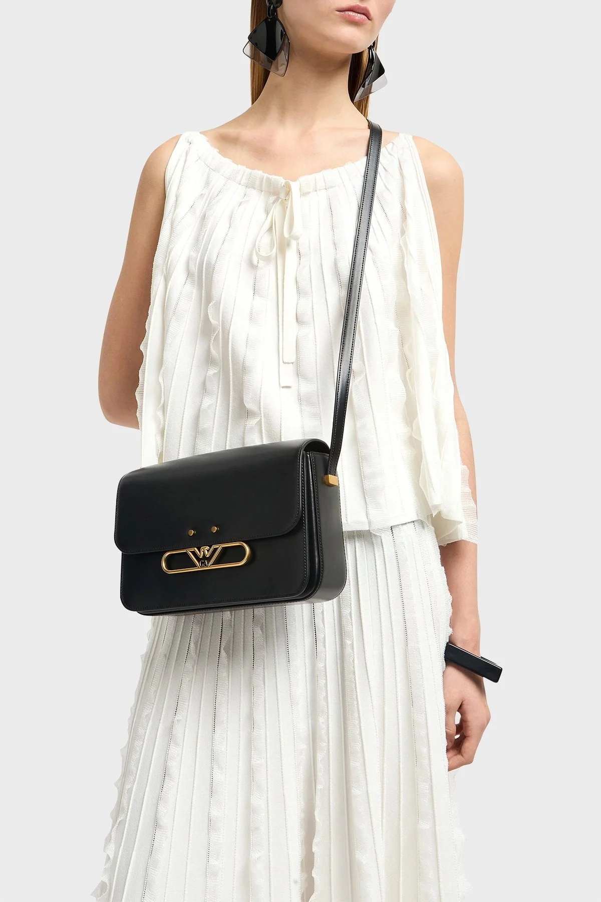 Emporio Armani Logolu Hakiki Deri Ayarlanabilir Askılı Bayan Çanta EW001210 AF14786 UC001 SİYAH - 2