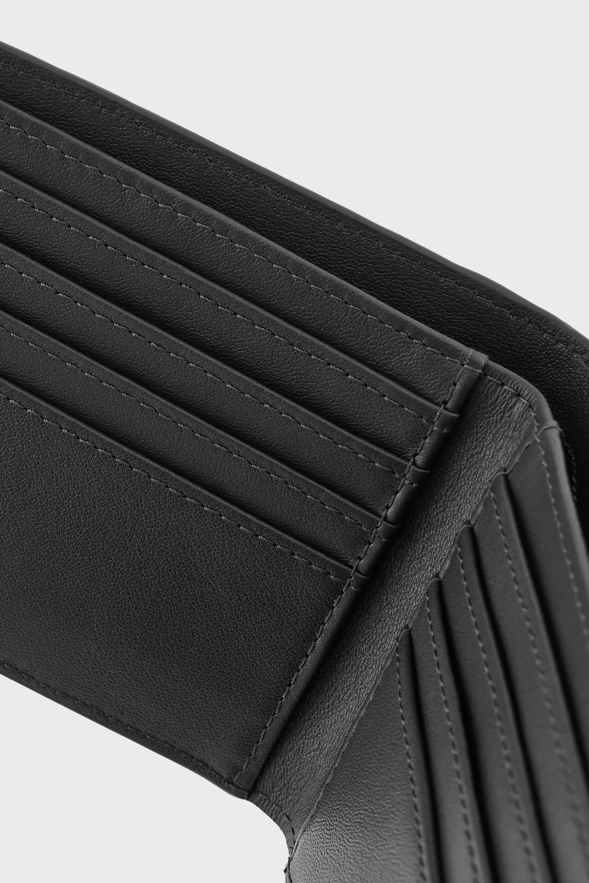 Emporio Armani Logolu Hakiki Deri Erkek Cüzdan Y4R168 YQ82X 80001 SİYAH - 5