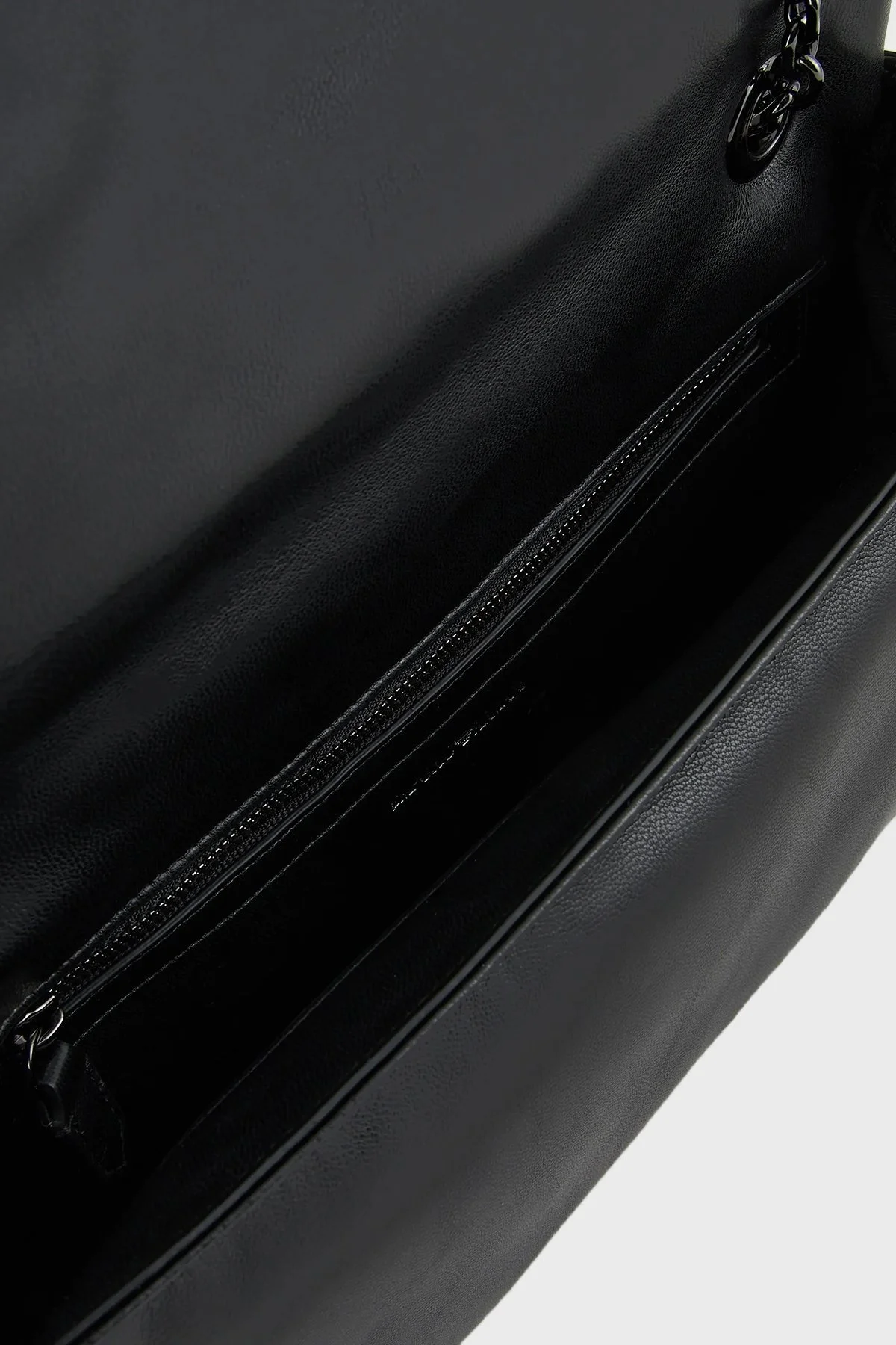 Emporio Armani Logolu Kapitoneli Ayarlanabilir Askılı Bayan Çanta Y3B208 YWJ8I 80001 SİYAH - 11