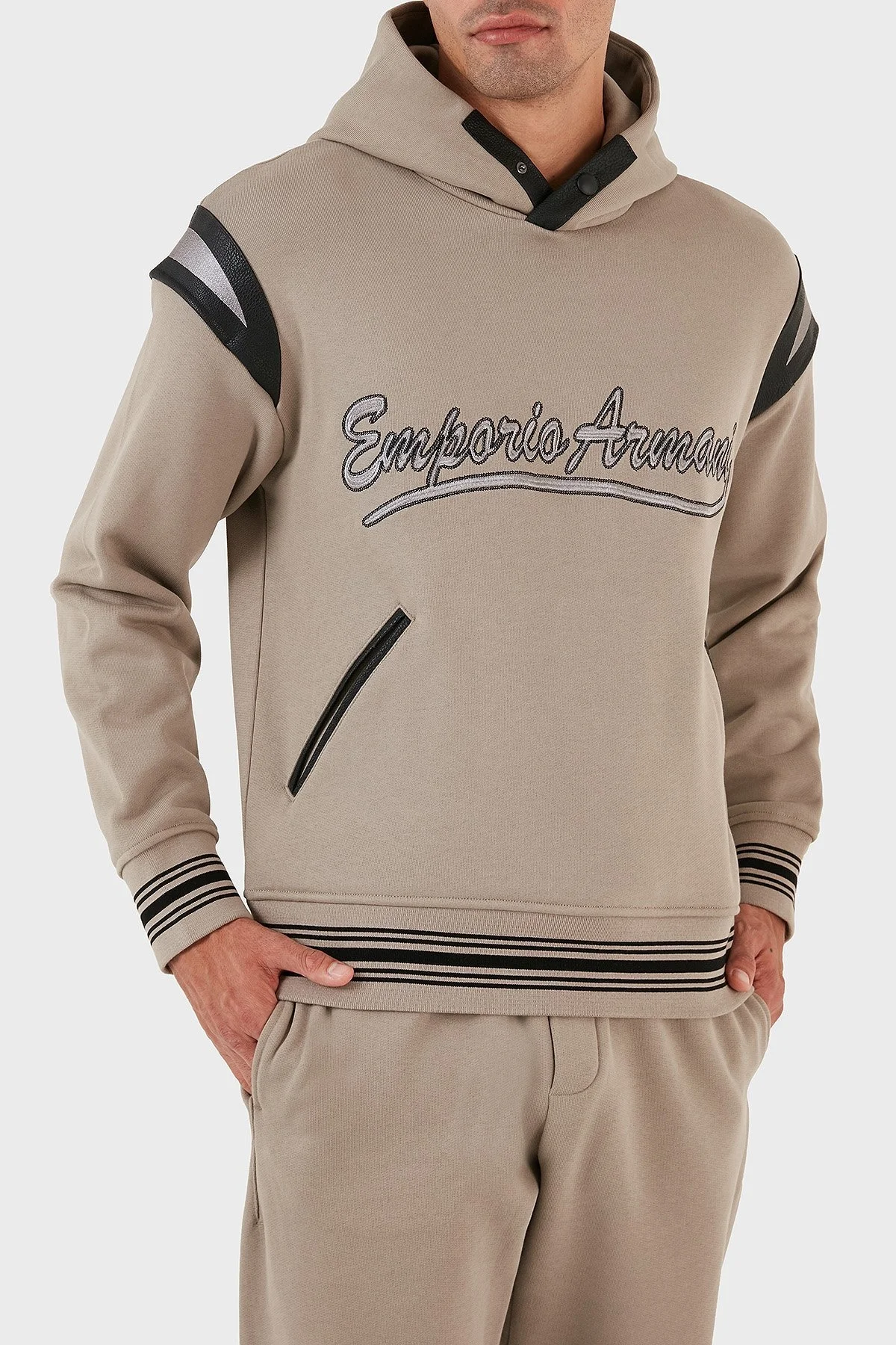 Emporio Armani Logolu Kapüşonlu Kanguru Cepli % 100 Pamuk Regular Fit Erkek Sweat 6R1MG1 1JWPZ 0643 BEJ - 4