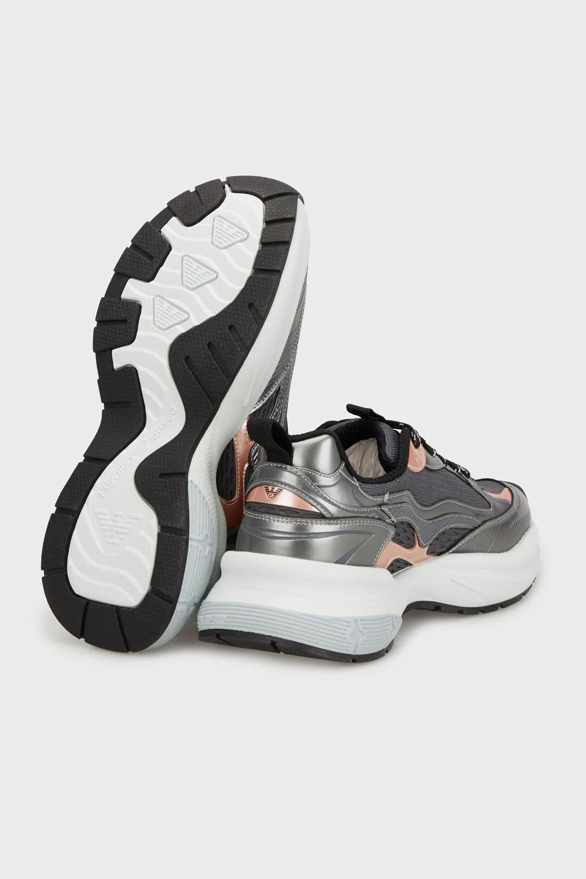Emporio Armani Logolu Metalik Detaylı Kalın Taban Sneaker Kadın Ayakkabı EW003056 AF19766 M8254 Koyu Gri-Pembe - 4