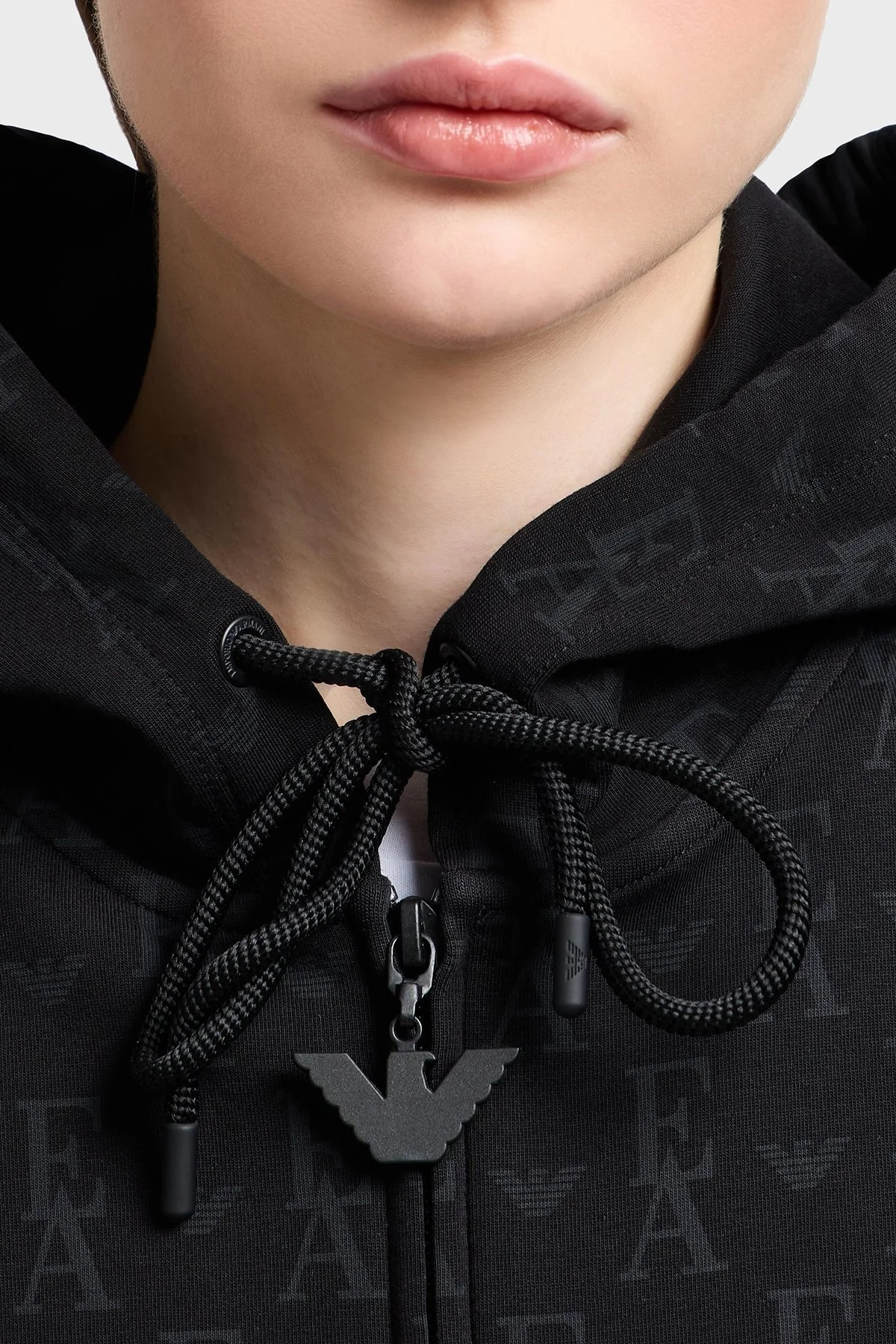 Emporio Armani Logolu Pamuk Karışımlı Regular Fit Kapüşonlu Fermuarlı Bayan Sweat EW001026 AF10002 FC026 SİYAH - 7