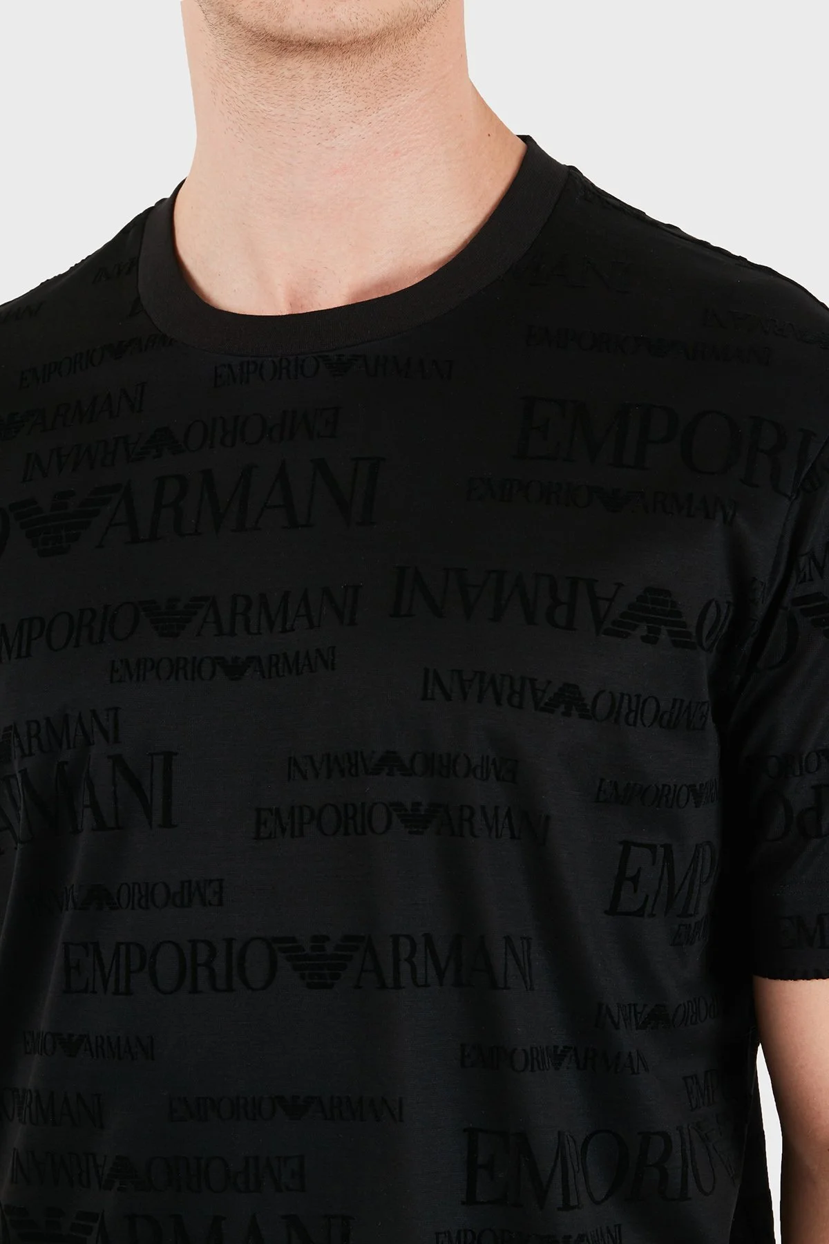 Emporio Armani Logolu Pamuklu Kadife Detaylı Bisiklet Yaka Erkek T Shirt EM007343 AF10017 FC376 Siyah - 6