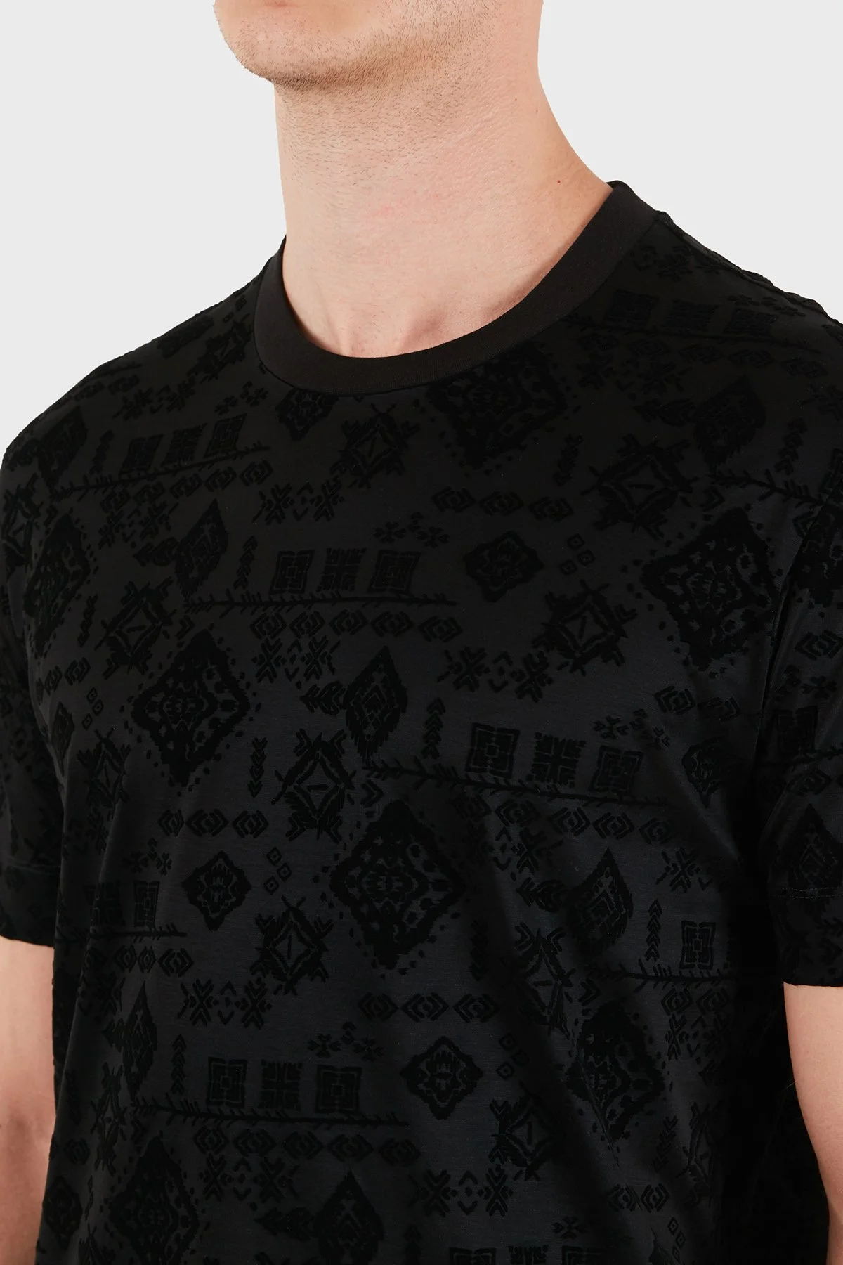 Emporio Armani Logolu Pamuklu Kadife Detaylı Bisiklet Yaka Erkek T Shirt EM007343 AF10017 FC377 Siyah - 6