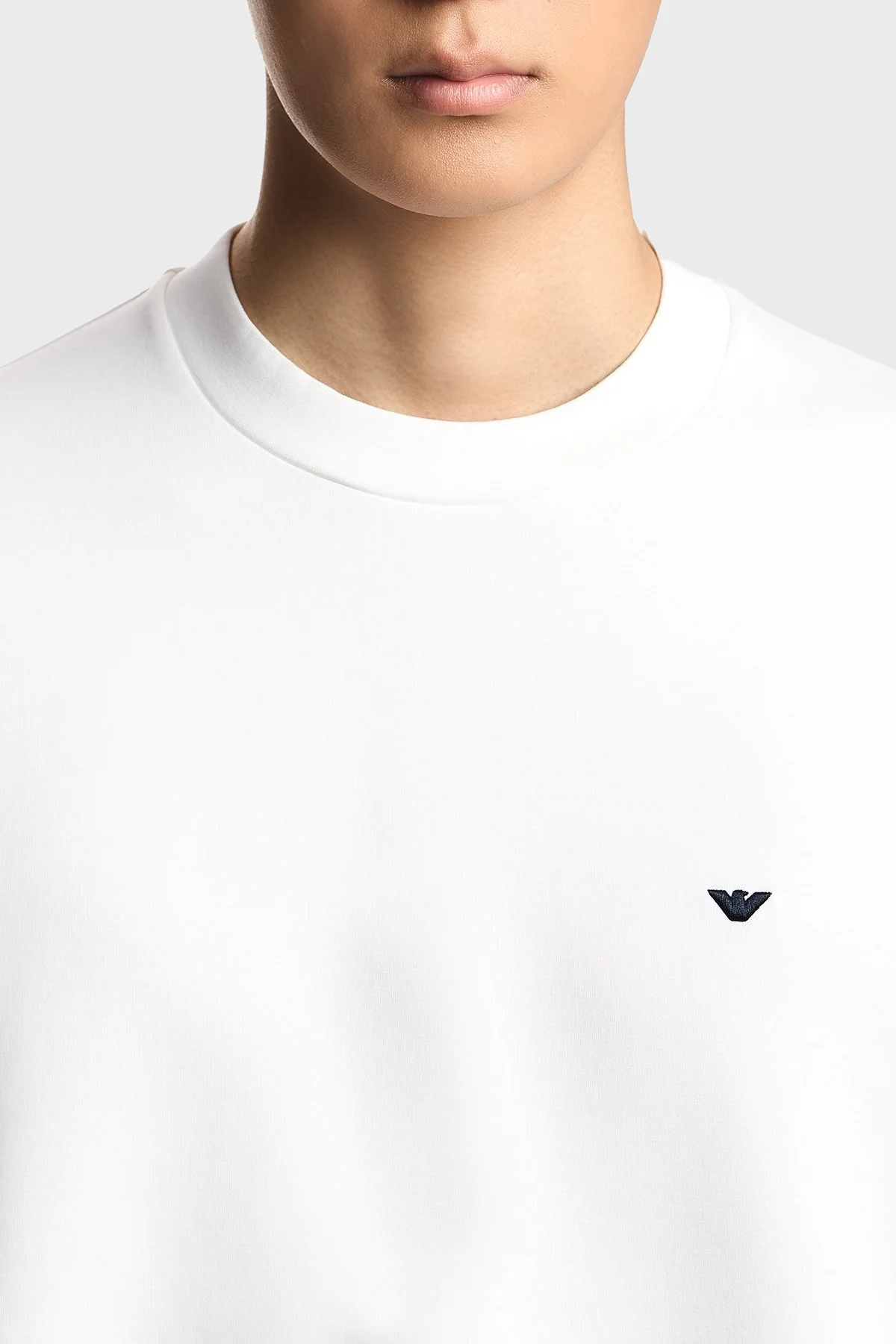 Emporio Armani Logolu Pamuklu Regular Fit Bisiklet Yaka Erkek Sweat EM004533 AF10013 U0003 BEYAZ - 4