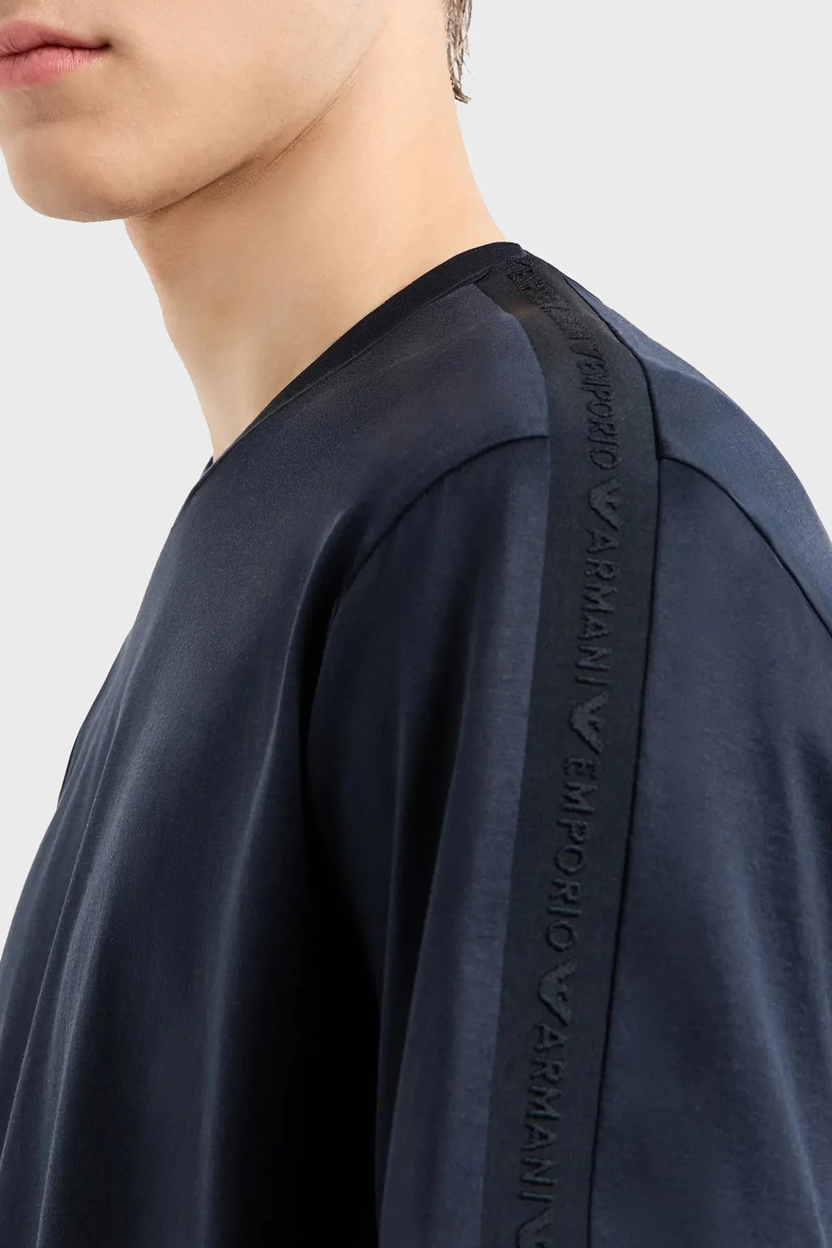 Emporio Armani Logolu Pamuklu Regular Fit Bisiklet Yaka Erkek T Shirt 6D1TD6 1JOSZ 0920 LACİVERT - 6