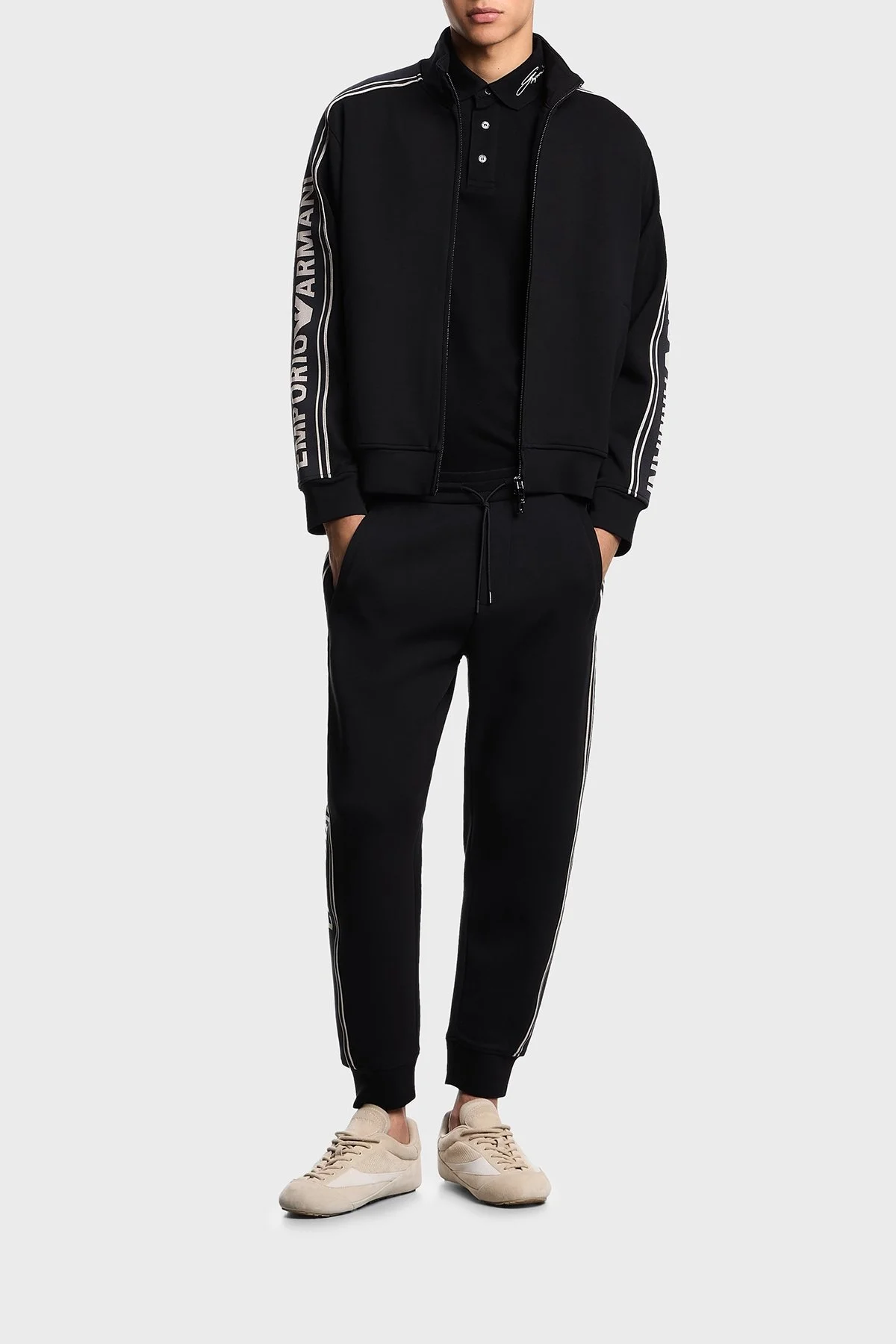 Emporio Armani Logolu Pamuklu Regular Fit Dik Yaka Erkek Sweat EM002913 AF10013 UC001 SİYAH - 2