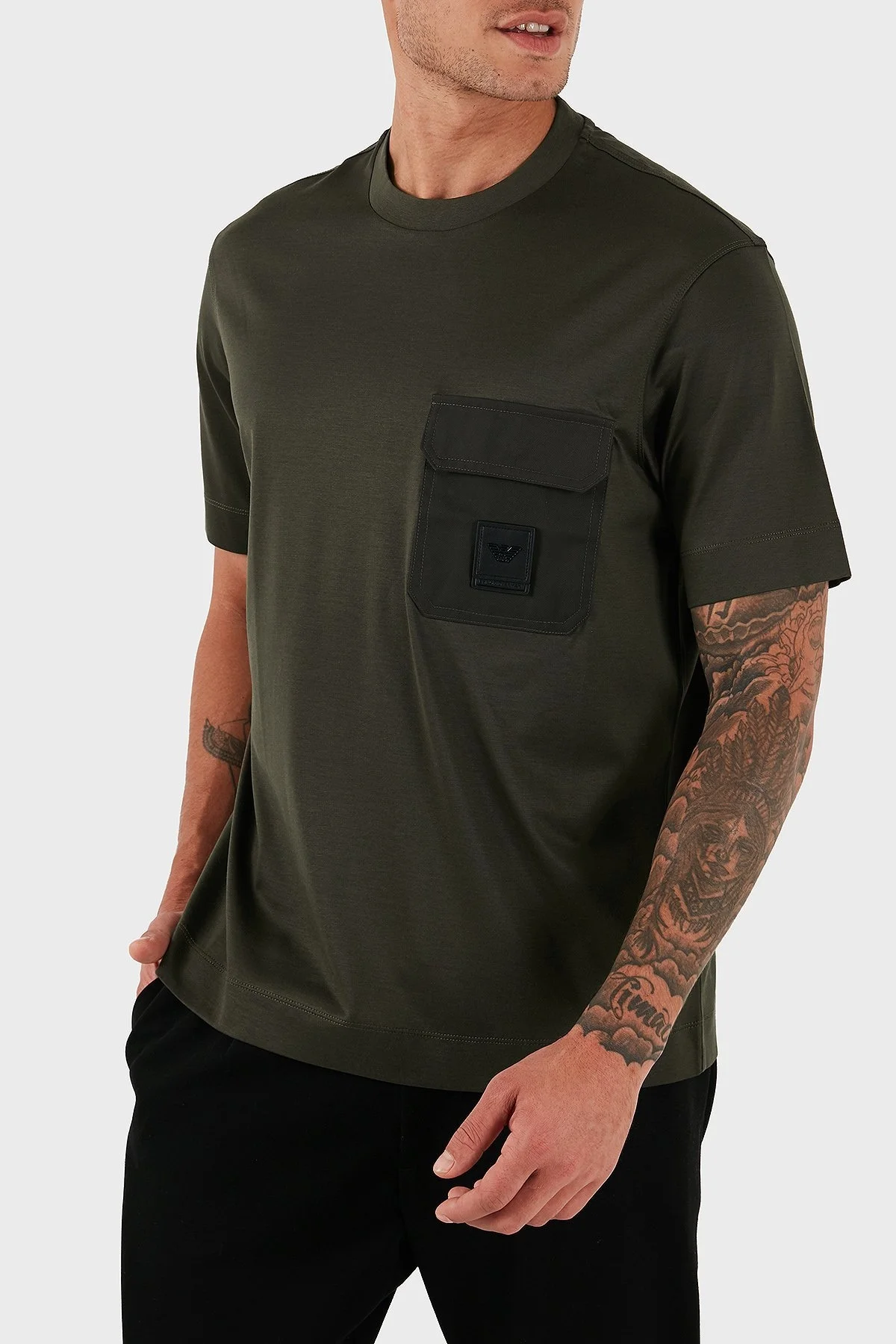 Emporio Armani Logolu Pamuklu Regular Fit Göğüs Cepli Erkek T Shirt EM002978 AF10761 U8120 KOYU HAKİ - 4
