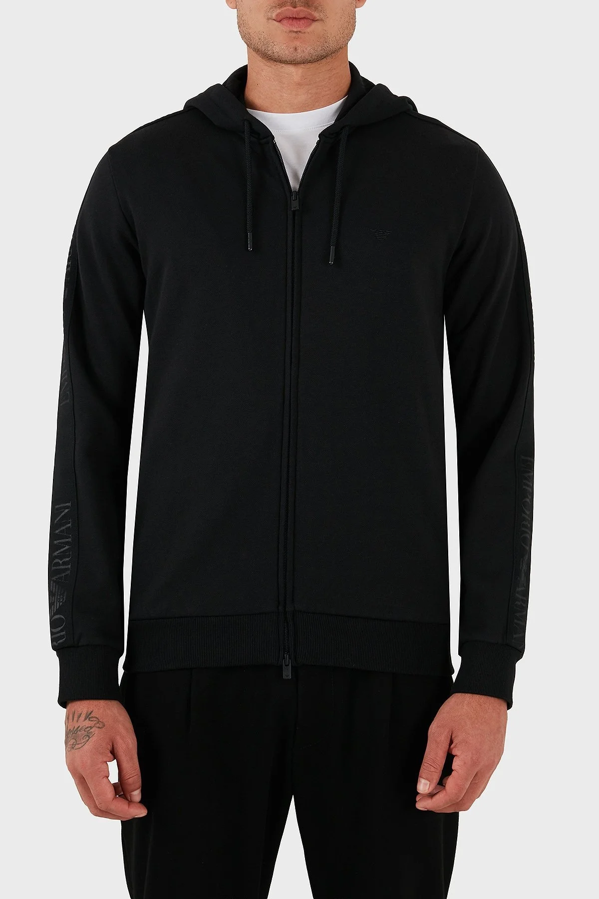 Emporio Armani Logolu Pamuklu Regular Fit Kapüşonlu Erkek Sweat EM000653 AF14976 UC001 SİYAH - 1