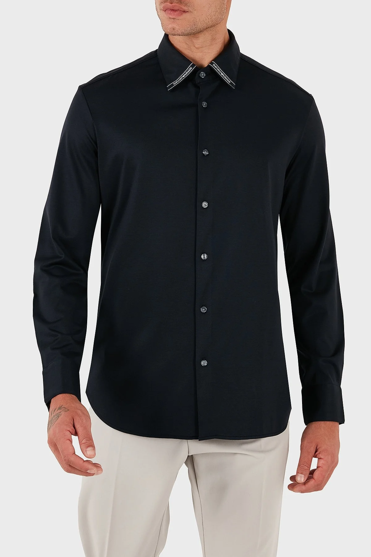 Emporio Armani Logolu Pamuklu Regular Fit Klasik Yaka Erkek Gömlek EM003055 AF10761 UB118 LACİVERT - 2