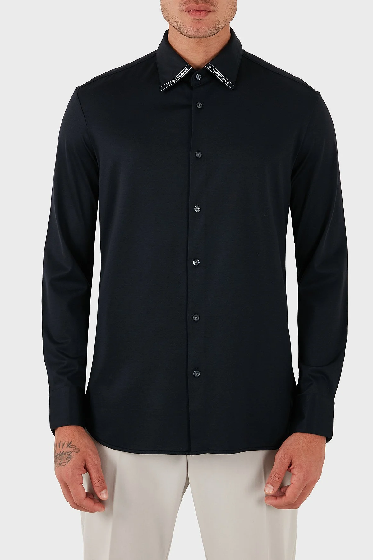 Emporio Armani Logolu Pamuklu Regular Fit Klasik Yaka Erkek Gömlek EM003055 AF10761 UB118 LACİVERT - 1