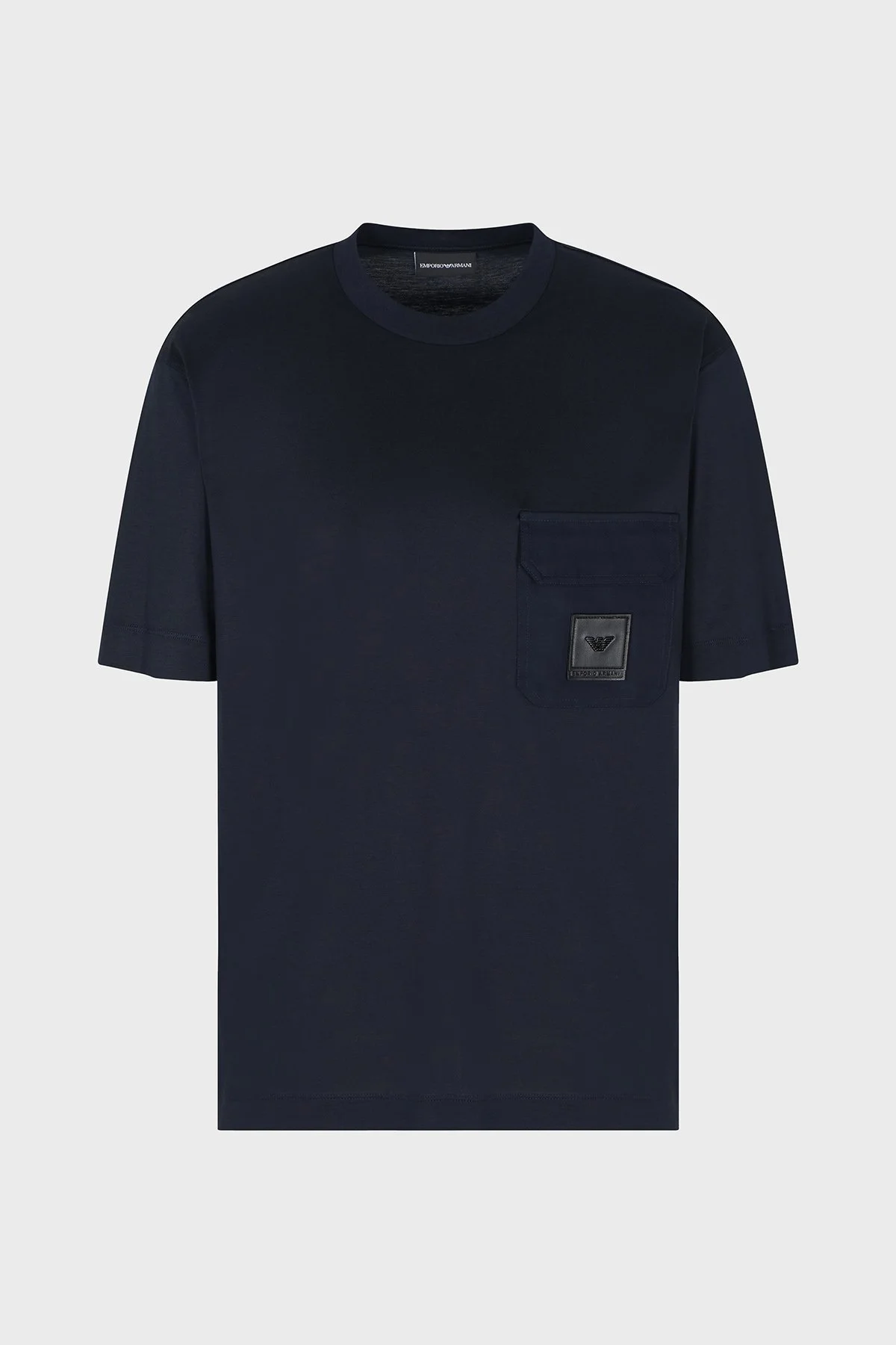 Emporio Armani Logolu Pamuklu Regular Fit Tek Göğüs Cepli Erkek T Shirt EM002978 AF10761 UB118 LACİVERT - 1