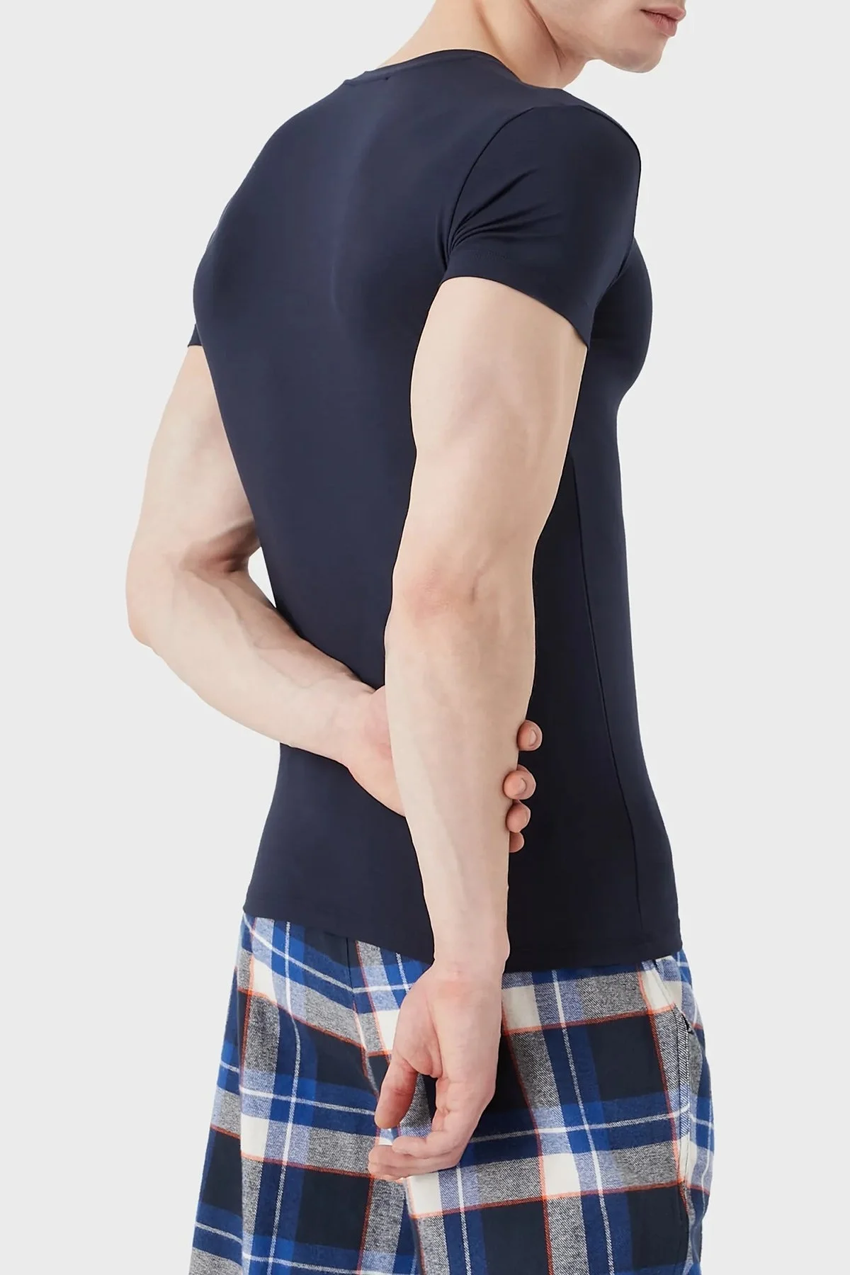 Emporio Armani Logolu Pamuklu V Yaka Slim Fit Erkek T Shirt 110810 2F511 00135 LACİVERT - 2