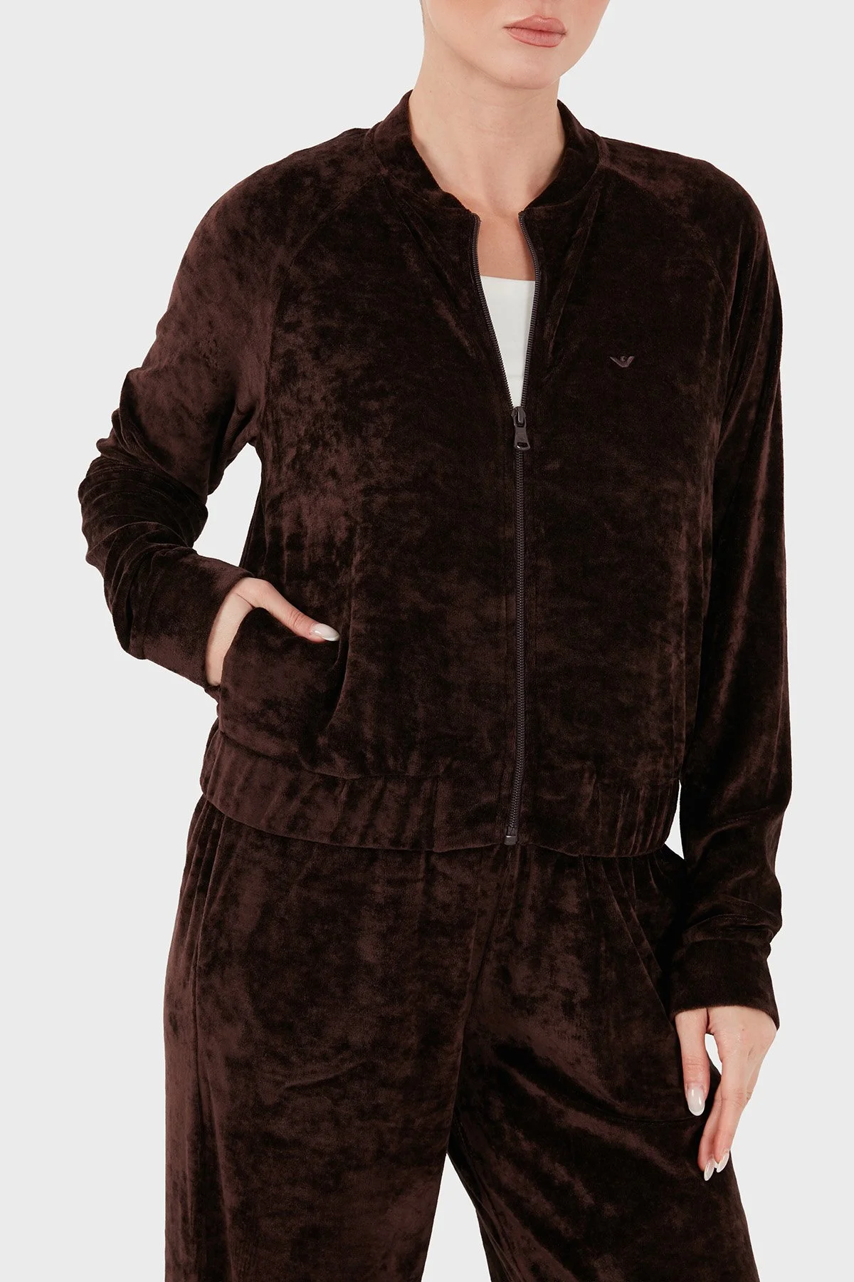 Emporio Armani Logolu Regular Fit Düz Paça Kadife Dokulu Kadın Eşofman Takımı EW004750 AF26228 U6279 Kahve - 3