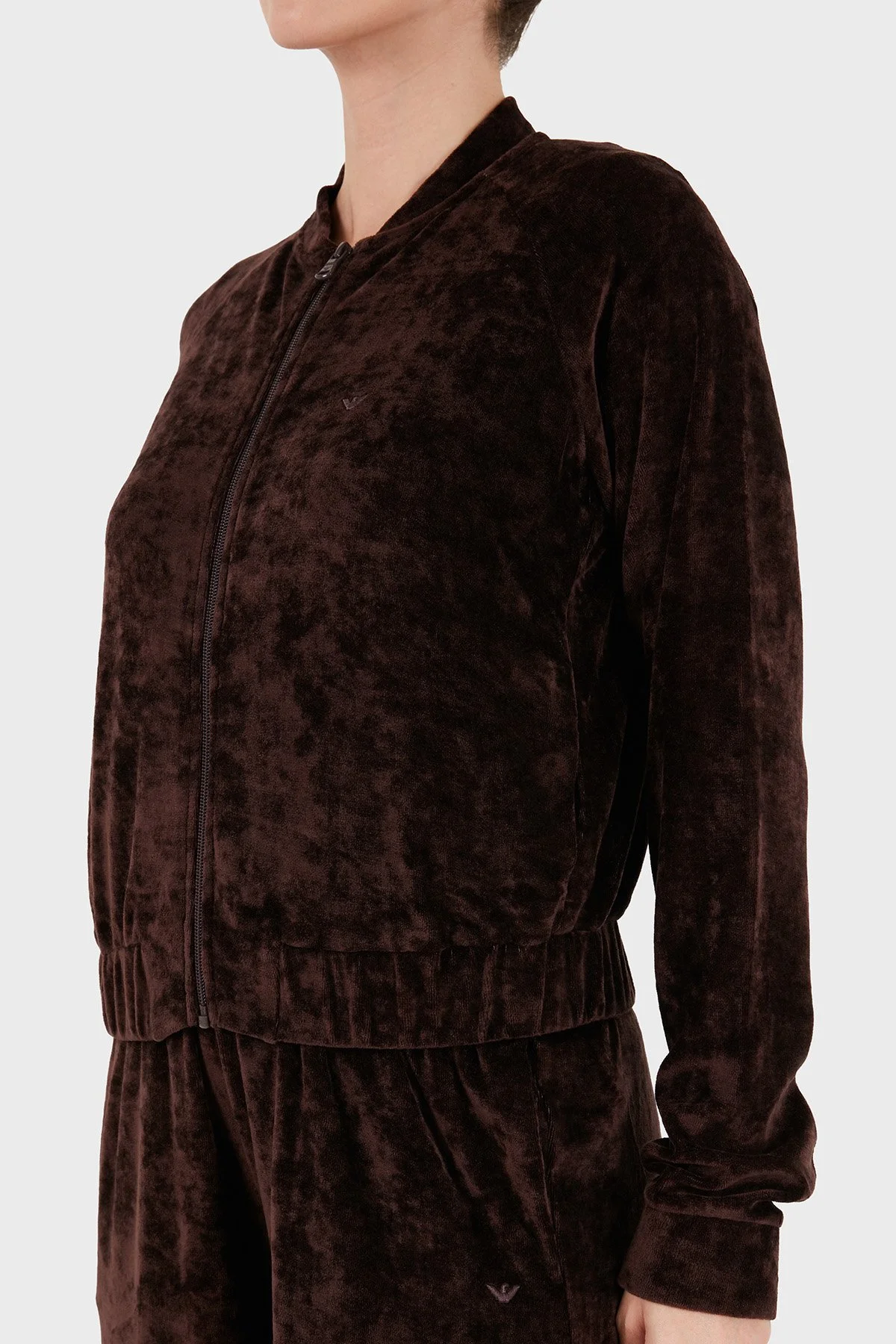 Emporio Armani Logolu Regular Fit Düz Paça Kadife Dokulu Kadın Eşofman Takımı EW004750 AF26228 U6279 Kahve - 5