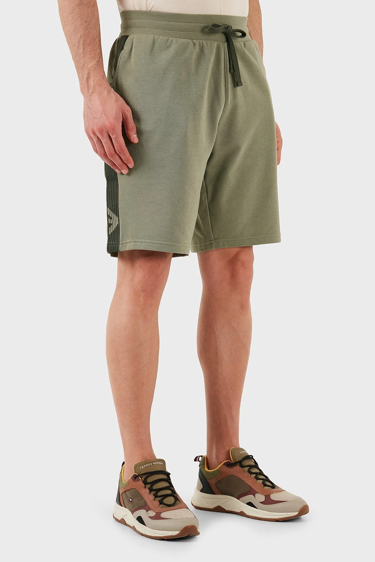 Emporio Armani Logolu Regular Fit Elastil Bel Pamuklu Erkek Short EM000495 AF10781 U6274 HAKİ - 3