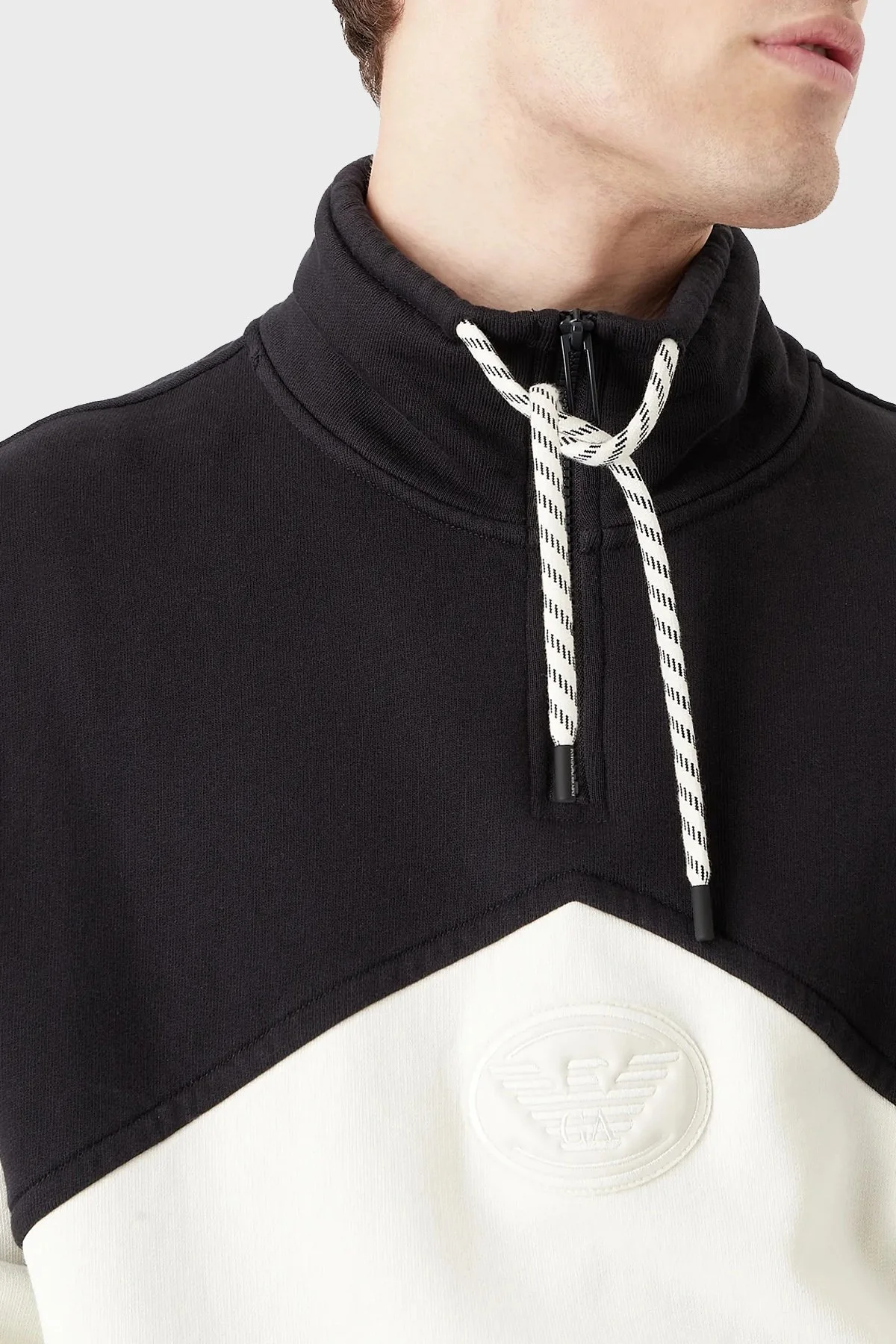 Emporio Armani Logolu Regular Fit Fermuarlı Dik Yaka Pamuklu Erkek Sweat 6L1M81 1JWPZ F920 EKRU-LACİVERT - 4