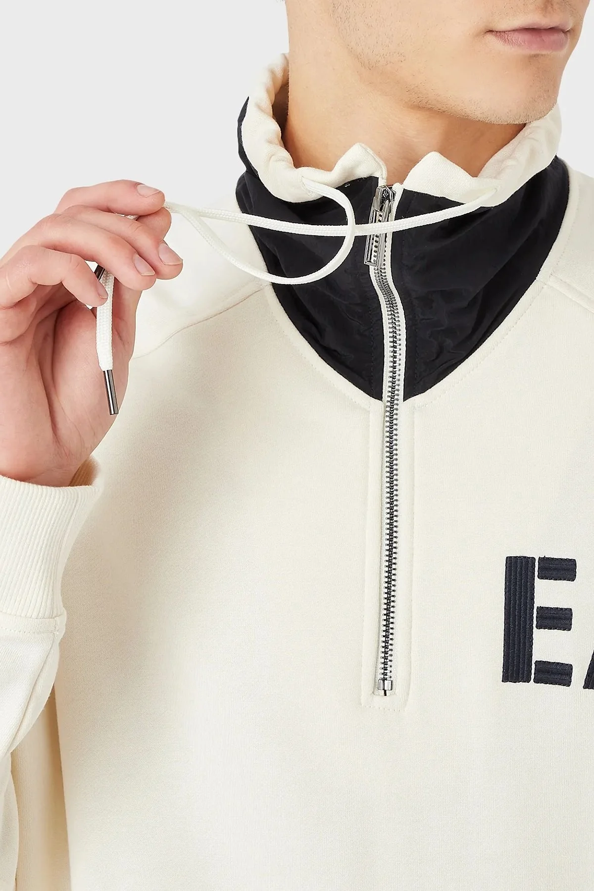 Emporio Armani Logolu Regular Fit Fermuarlı Dik Yaka Pamuklu Erkek Sweat 6L1MM0 1JQNZ 0128 BEYAZ - 8
