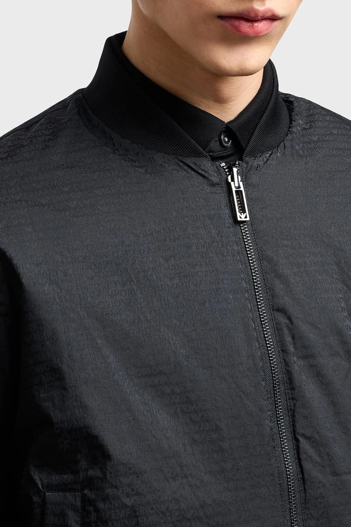 Emporio Armani Logolu Regular Fit Kolej Yaka Çift Taraflı Bomber Erkek Ceket EM001308 AF15383 UC001 SİYAH - 4