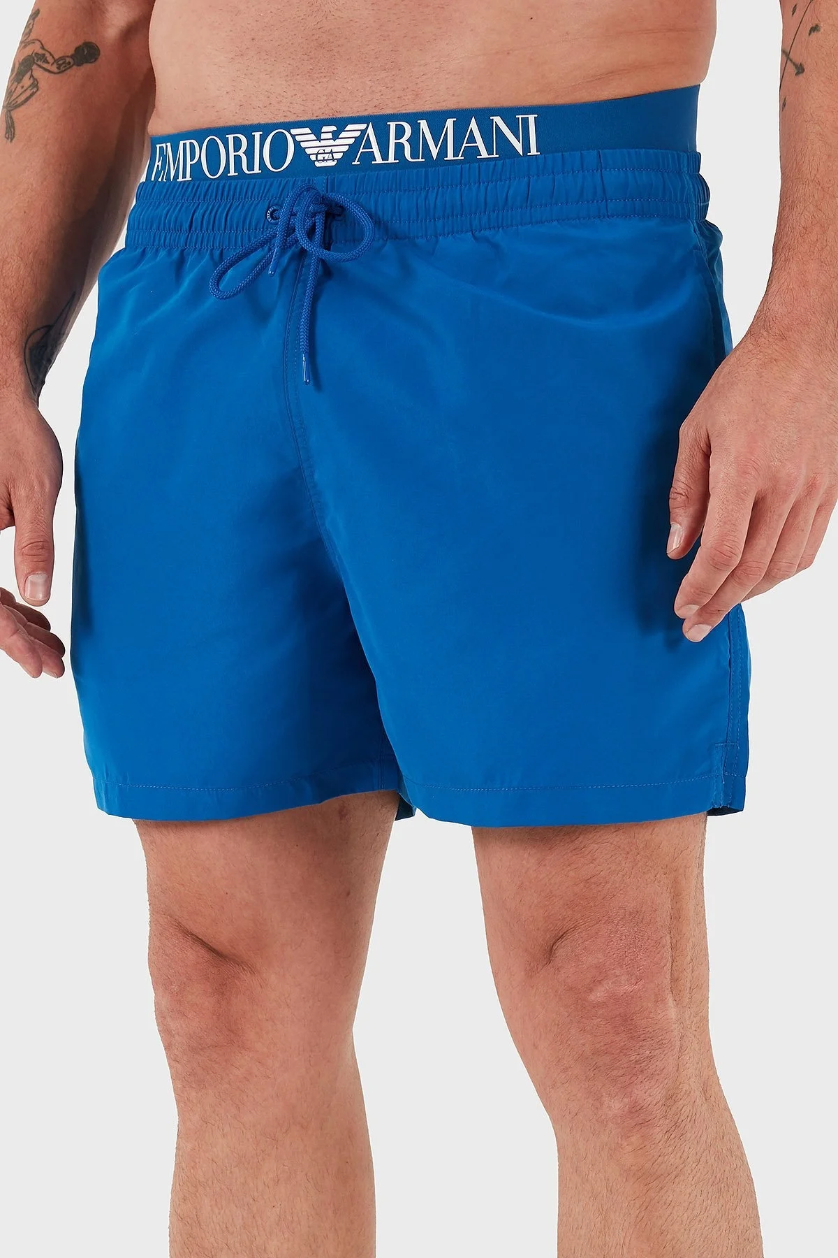 Emporio Armani Logolu Regular Fit Normal Bel Cepli Erkek Mayo Short EM000686 AF12329 UB057 SAKS - 4