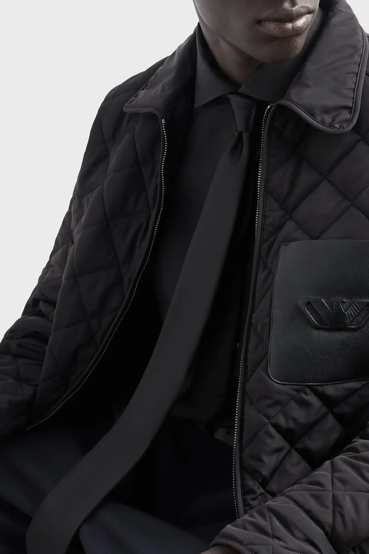 Emporio Armani Logolu Regular Fit Ördek Tüyü Dolgulu Erkek Mont 6D1B6V 1K78Z 0999 SİYAH - 9